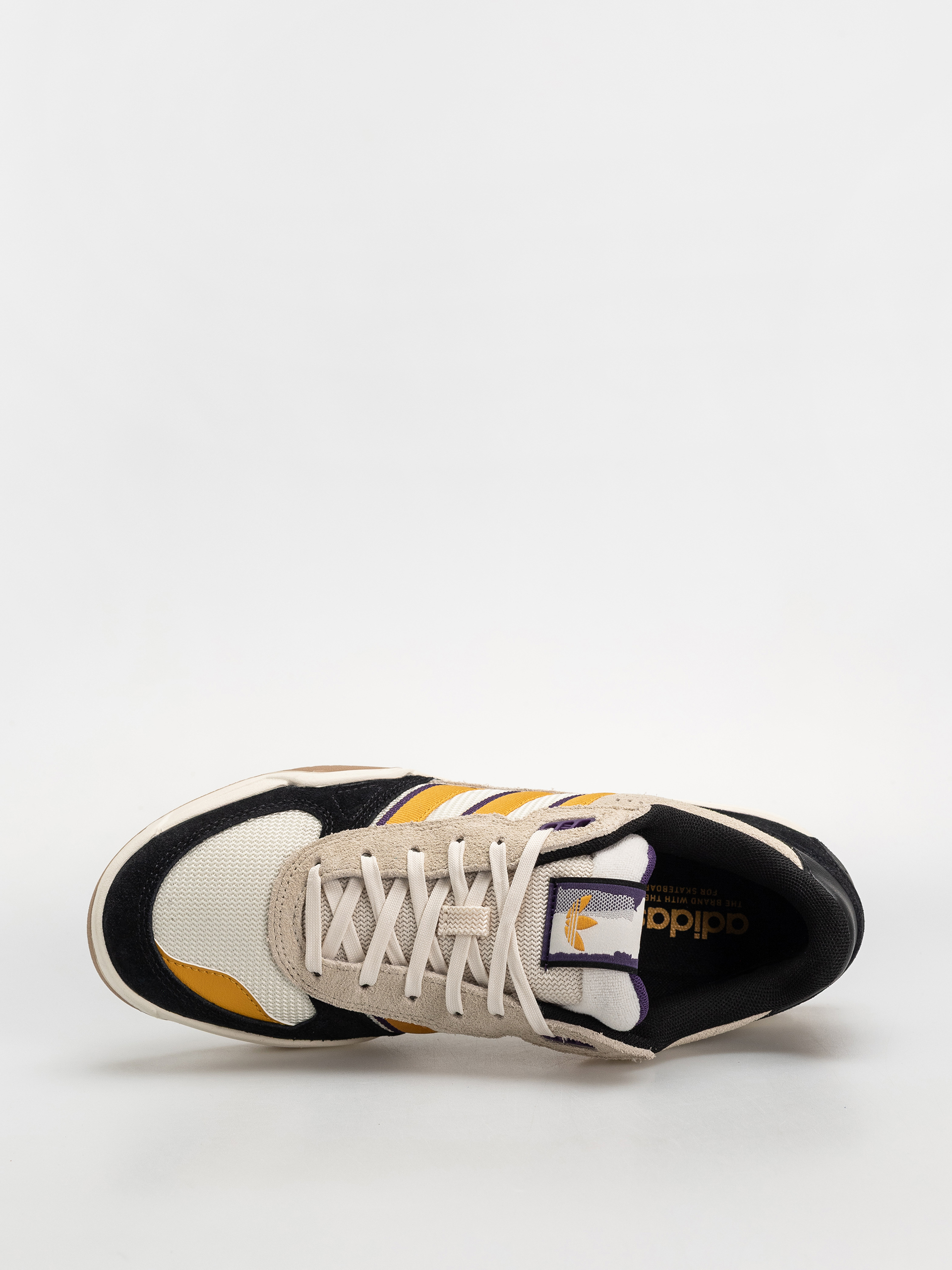 Boty adidas Tekkira Cup (crewht/owhite/crewht)