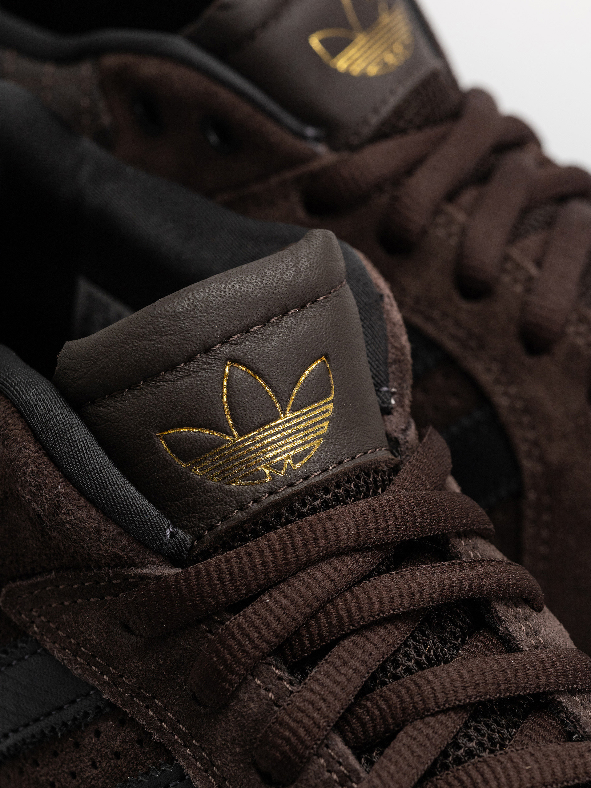 Boty adidas Tyshawn (carbon/carbon)