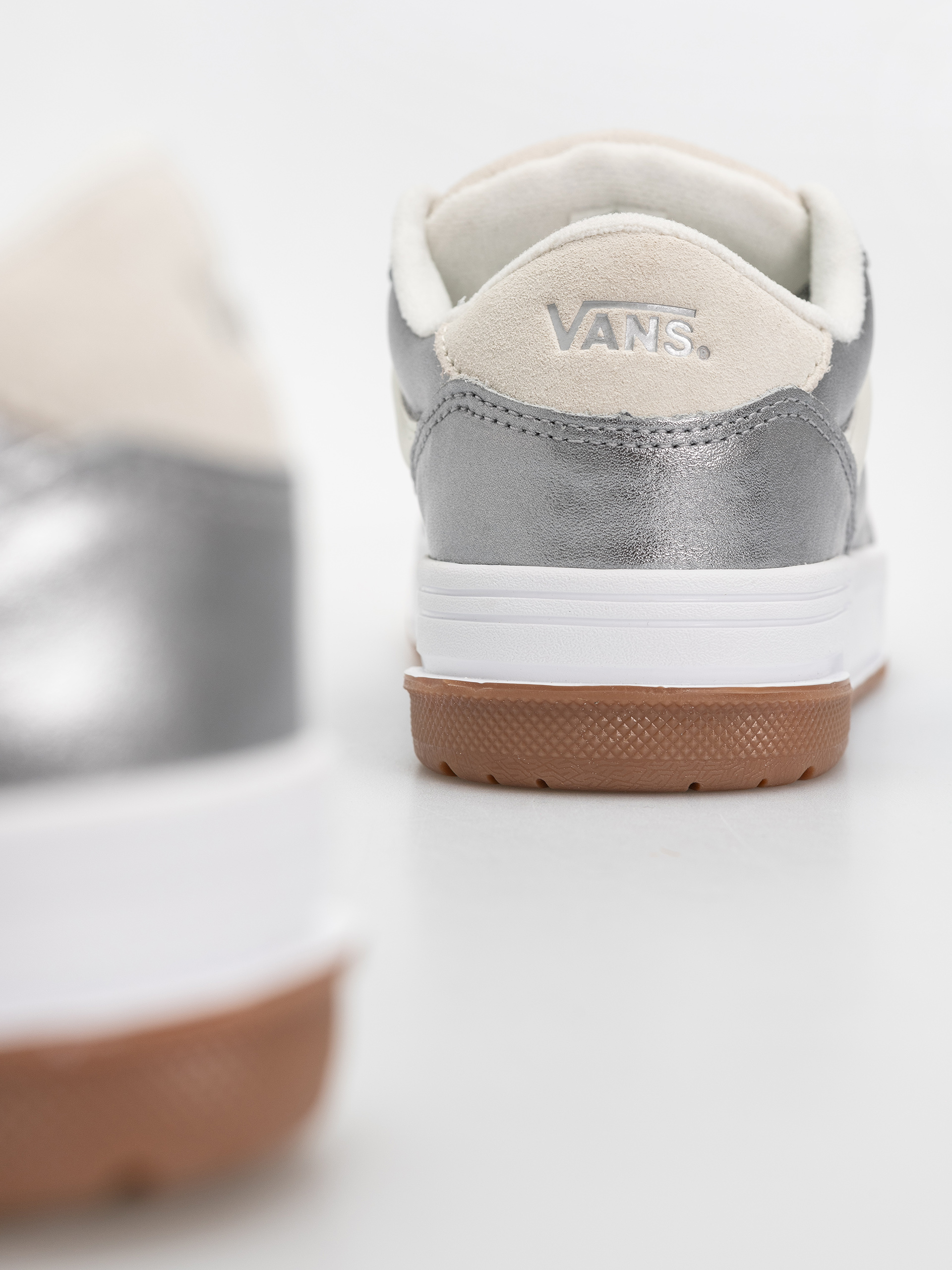 Boty Vans Hylane (mtlc multi white)