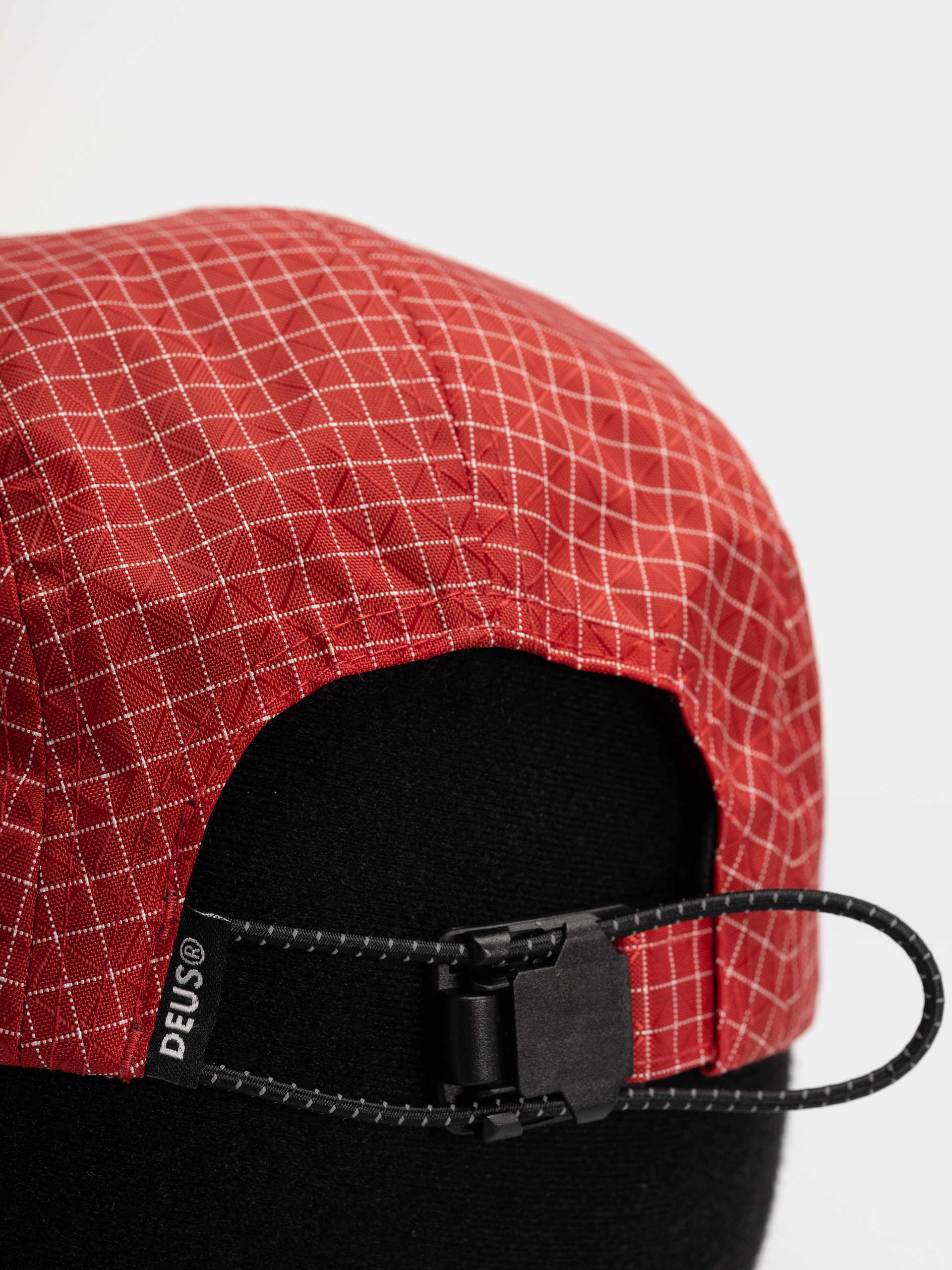 Kšiltovka  Deus Ex Machina Tower 5 Panel (red)