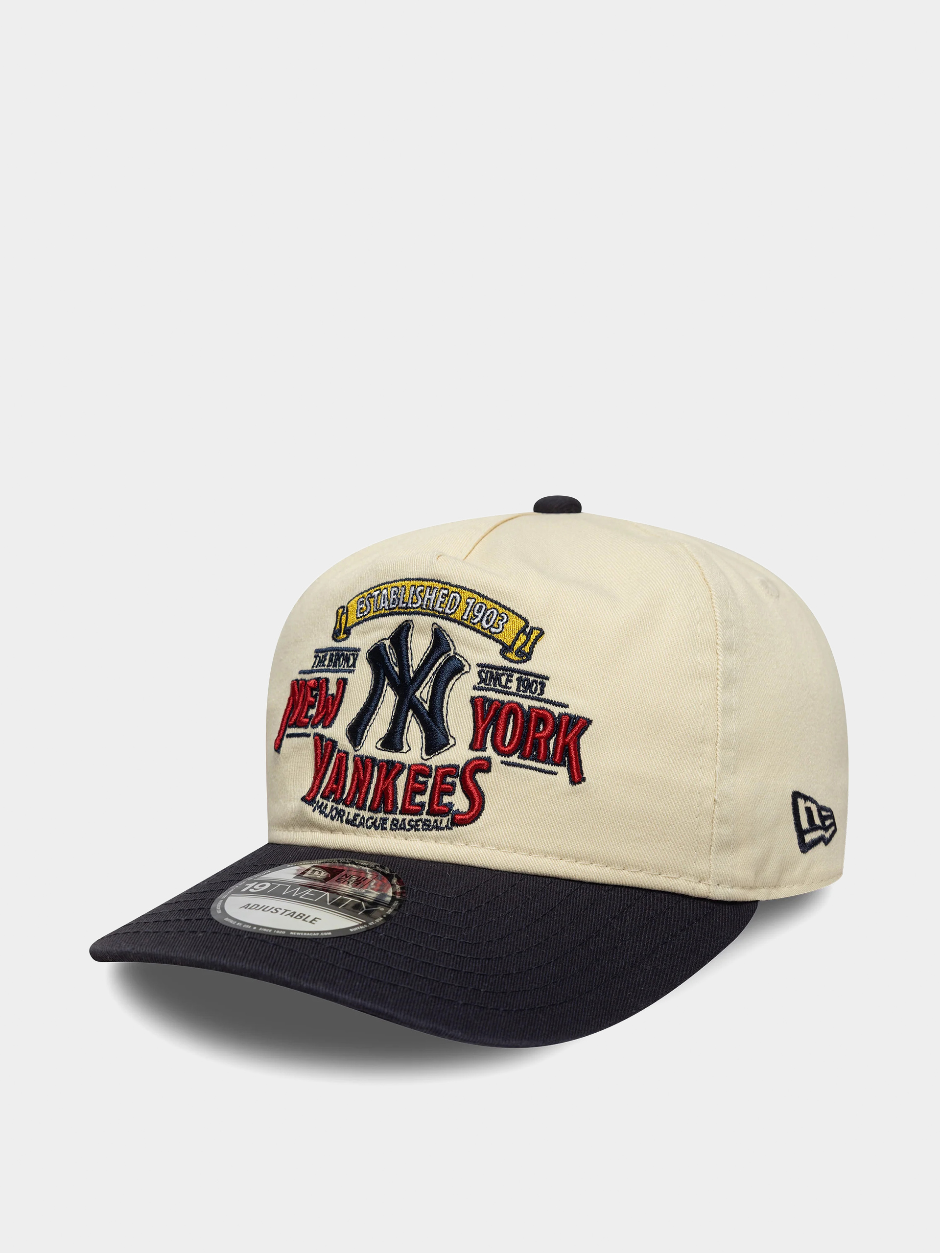 Kšiltovka  New Era Washed Graphic 19Twenty New York Yankees (light cream/navy)
