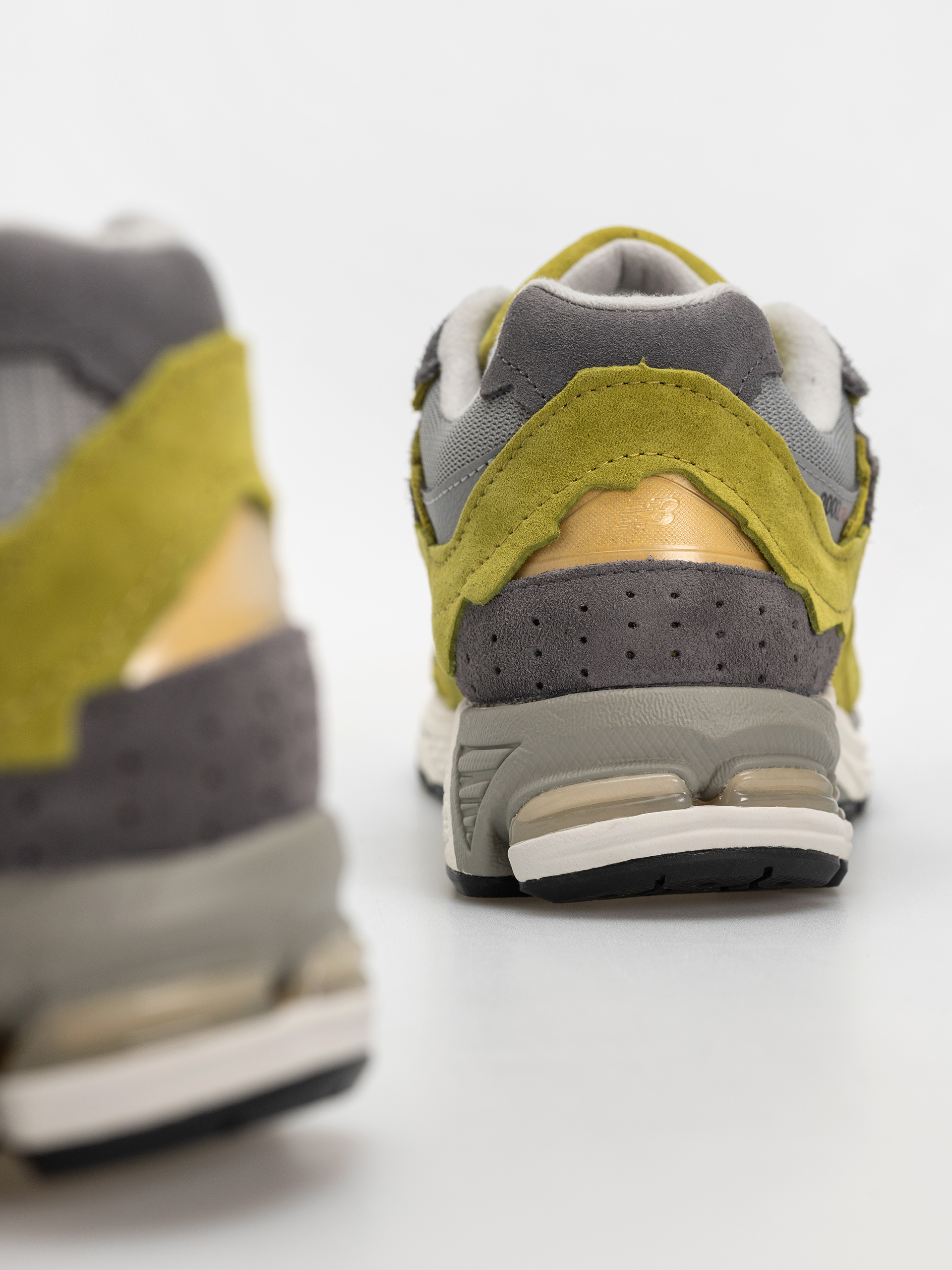 Boty New Balance 2002 (sea moss/raincloud)