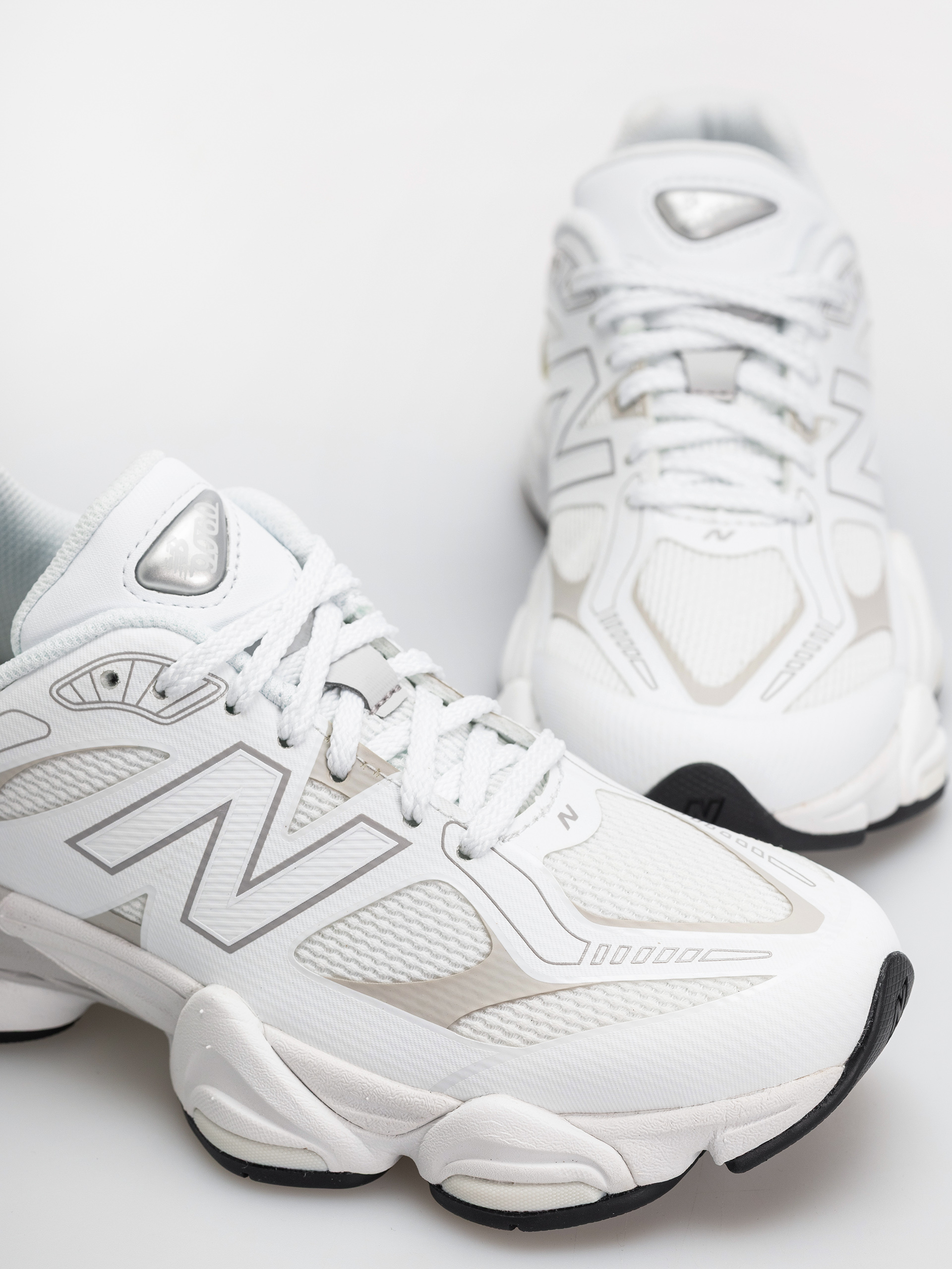Boty New Balance 9060 (103 white/grey matter)