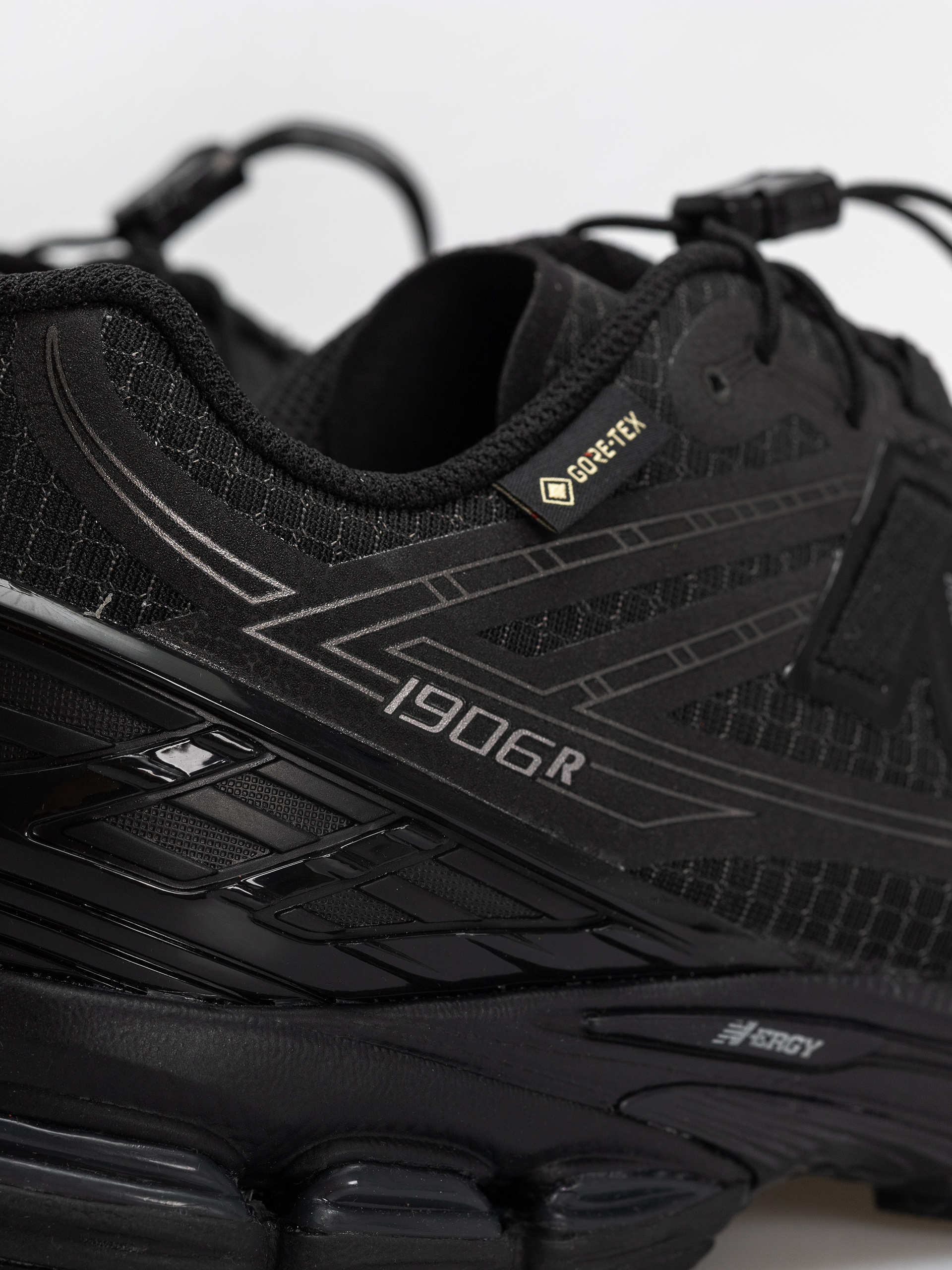 Boty New Balance 1906 (black/alkaline green)