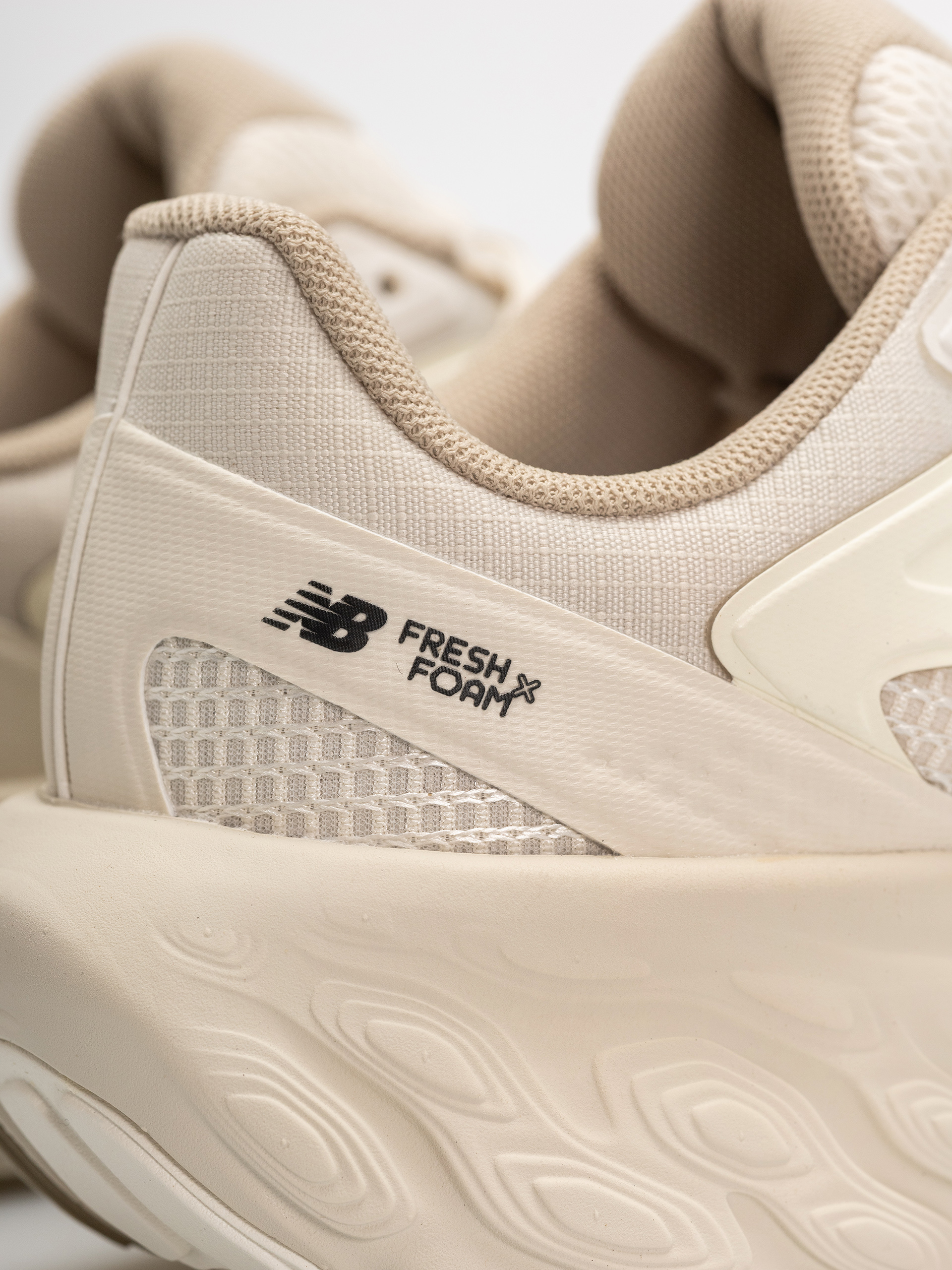 Boty New Balance UTRN (linen/sea salt)