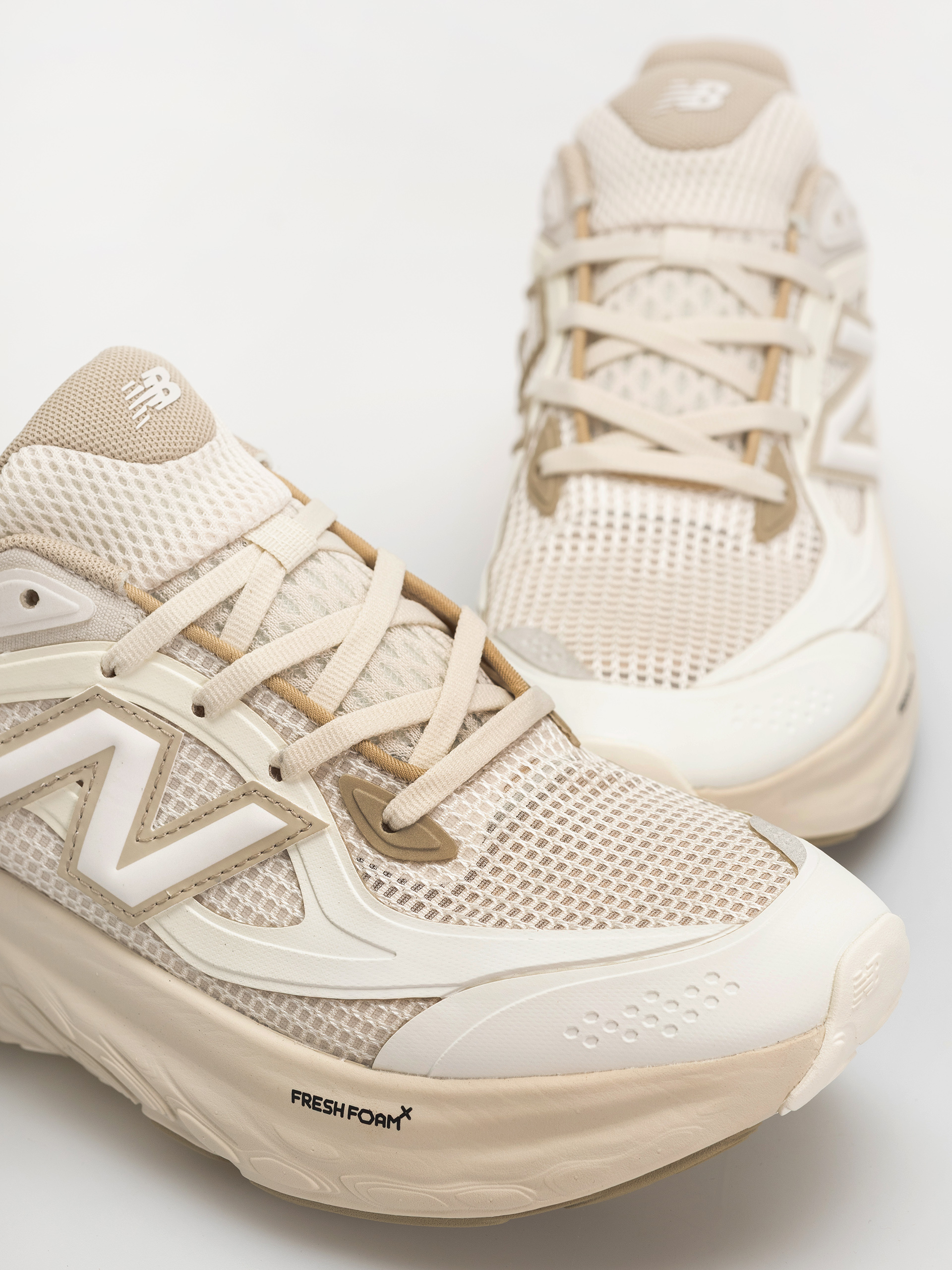 Boty New Balance UTRN (linen/sea salt)