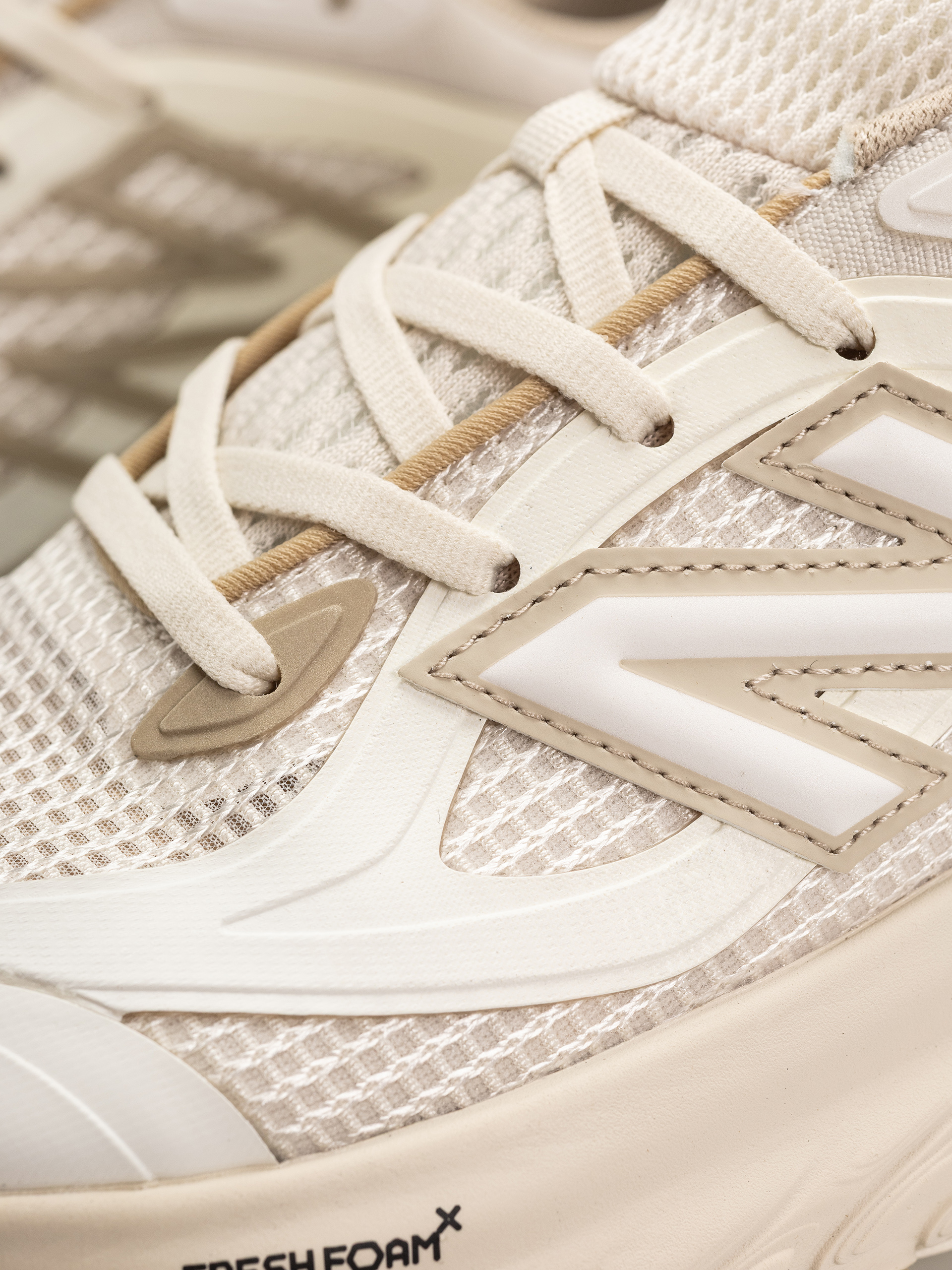 Boty New Balance UTRN (linen/sea salt)