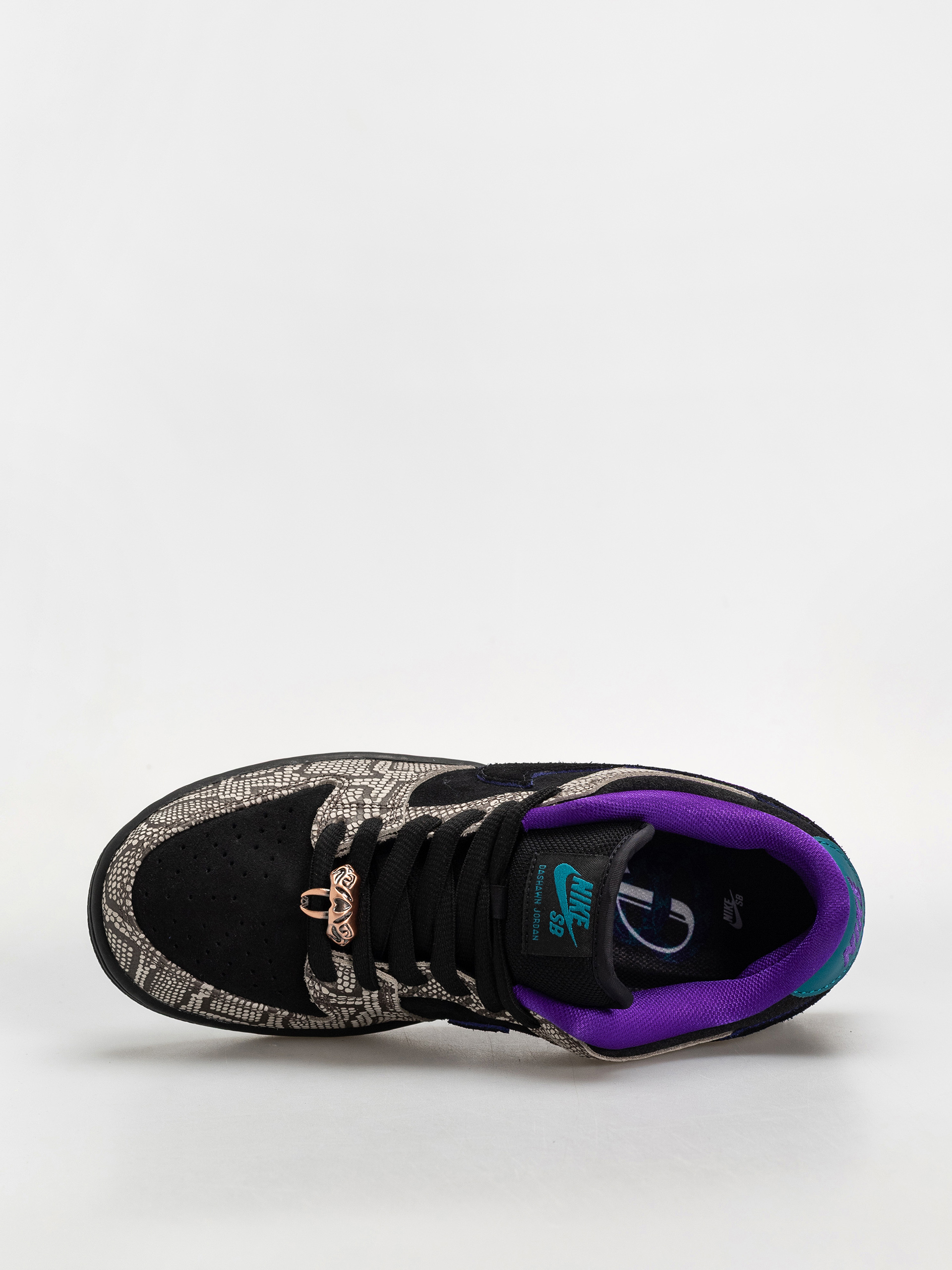 Boty Nike SB Dunk Low Pro (string/black bright spruce fierce purple)
