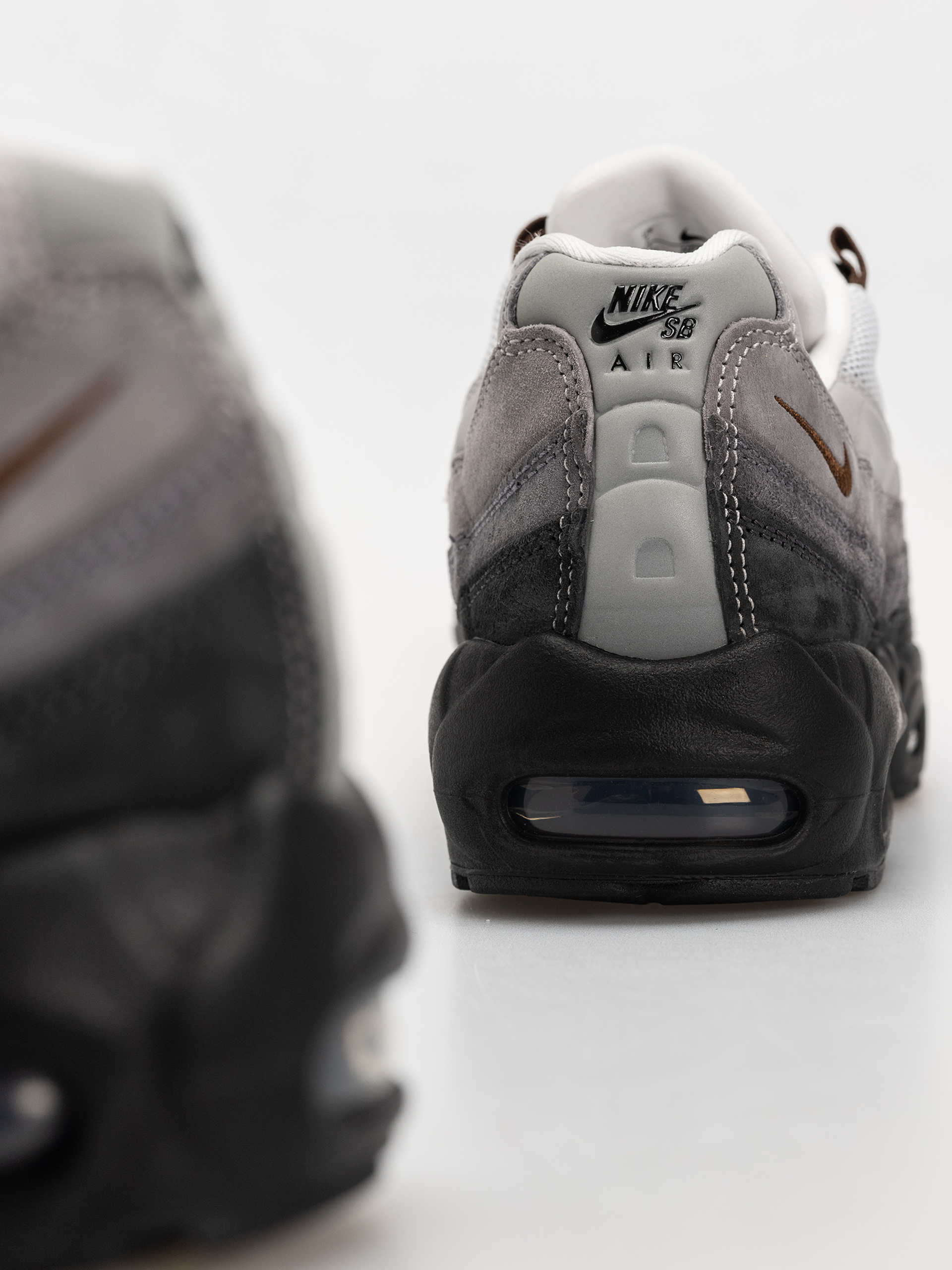 Boty Nike SB Air Max 95 (black/cacao wow anthracite lt graphite)