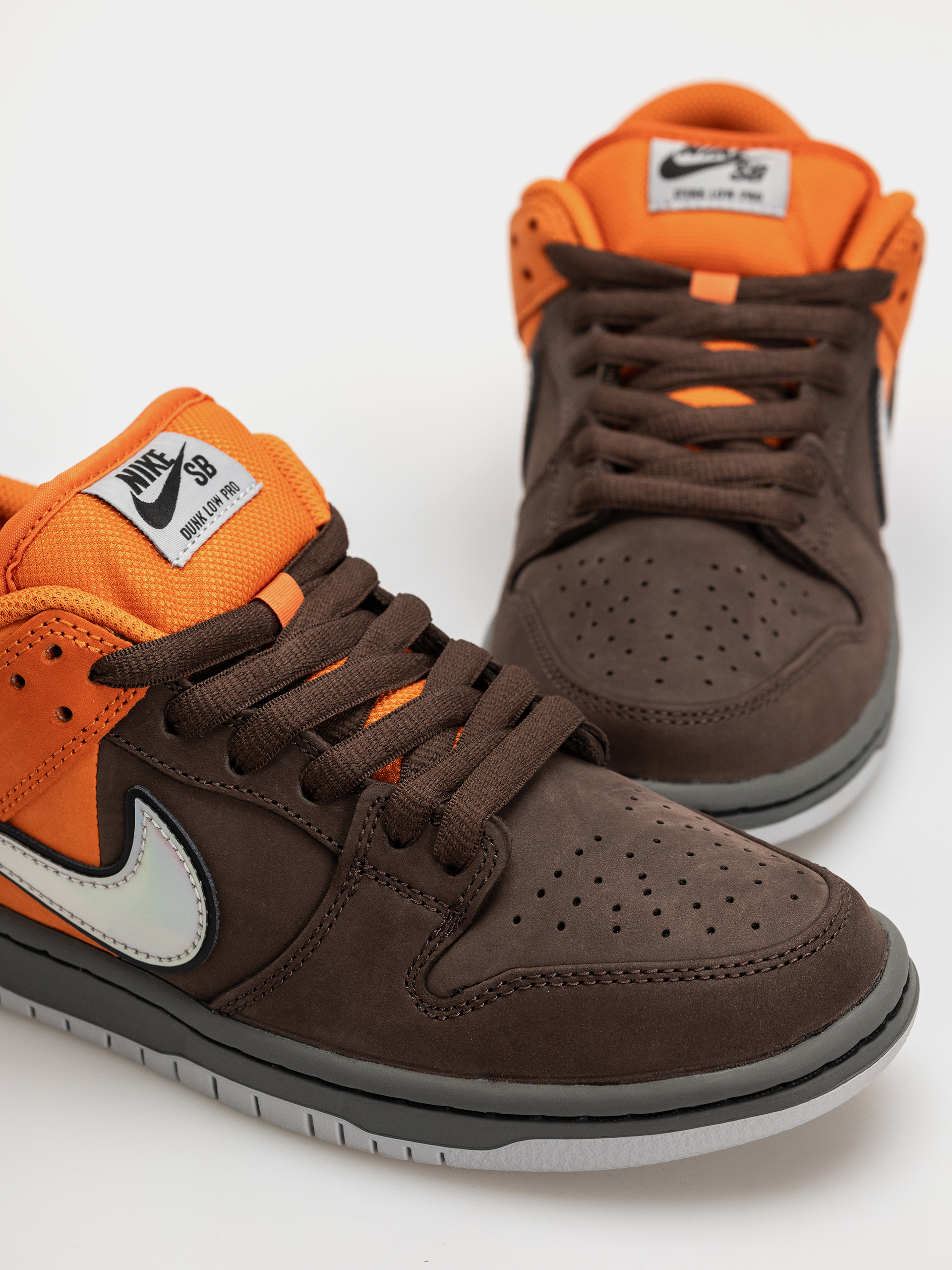 Boty Nike SB Dunk Low Pro (safety orange/wolf grey baroque brown)