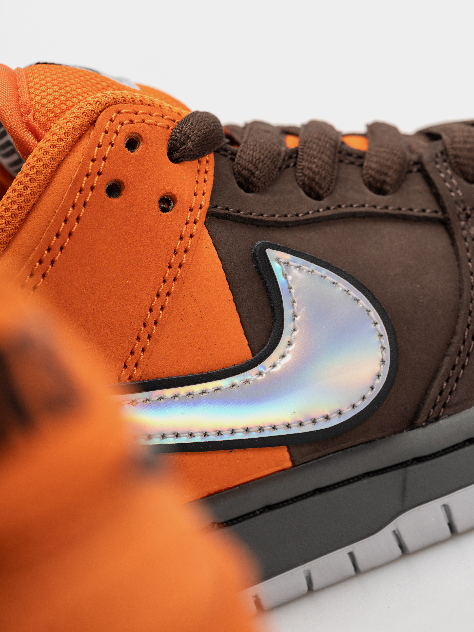 Boty Nike SB Dunk Low Pro (safety orange/wolf grey baroque brown)