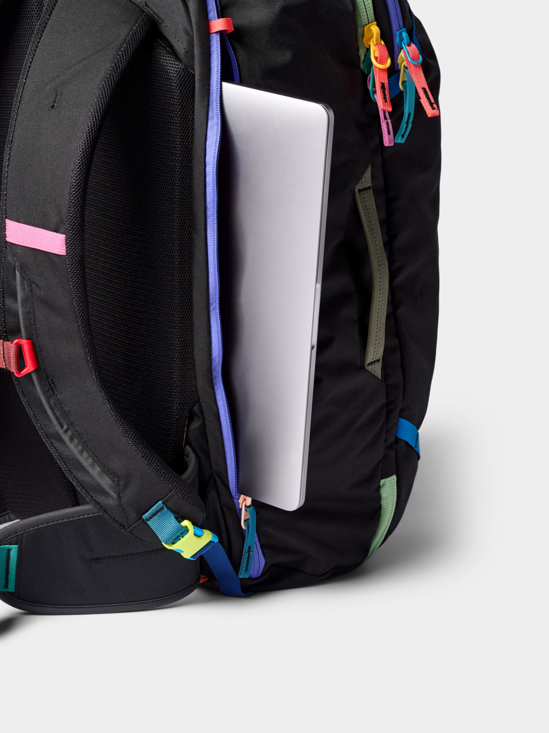 Batoh Cotopaxi Allpa 35L Travel Pack (del dia dark)