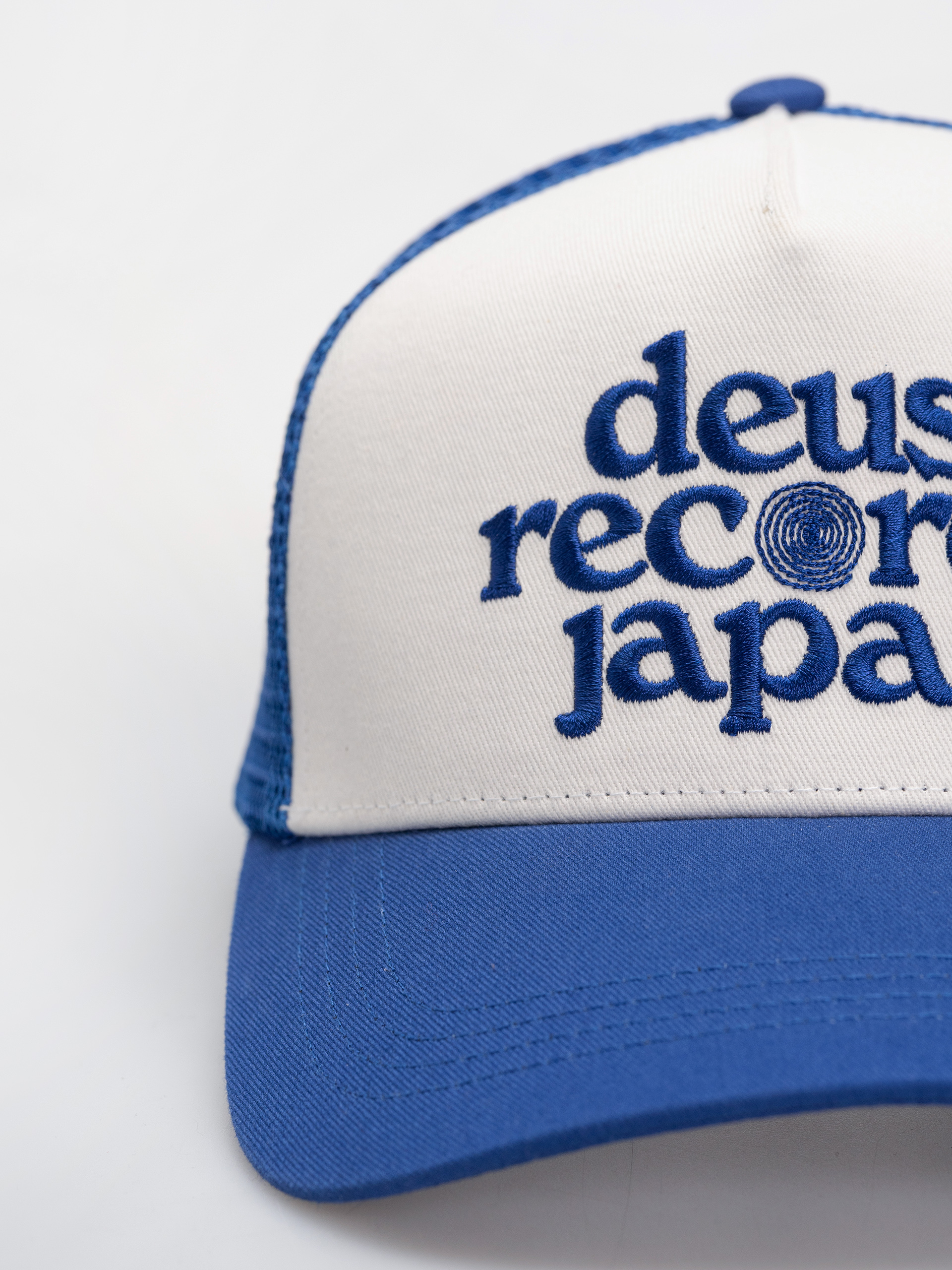 Kšiltovka  Deus Ex Machina Strata Trucker (daphne blue)