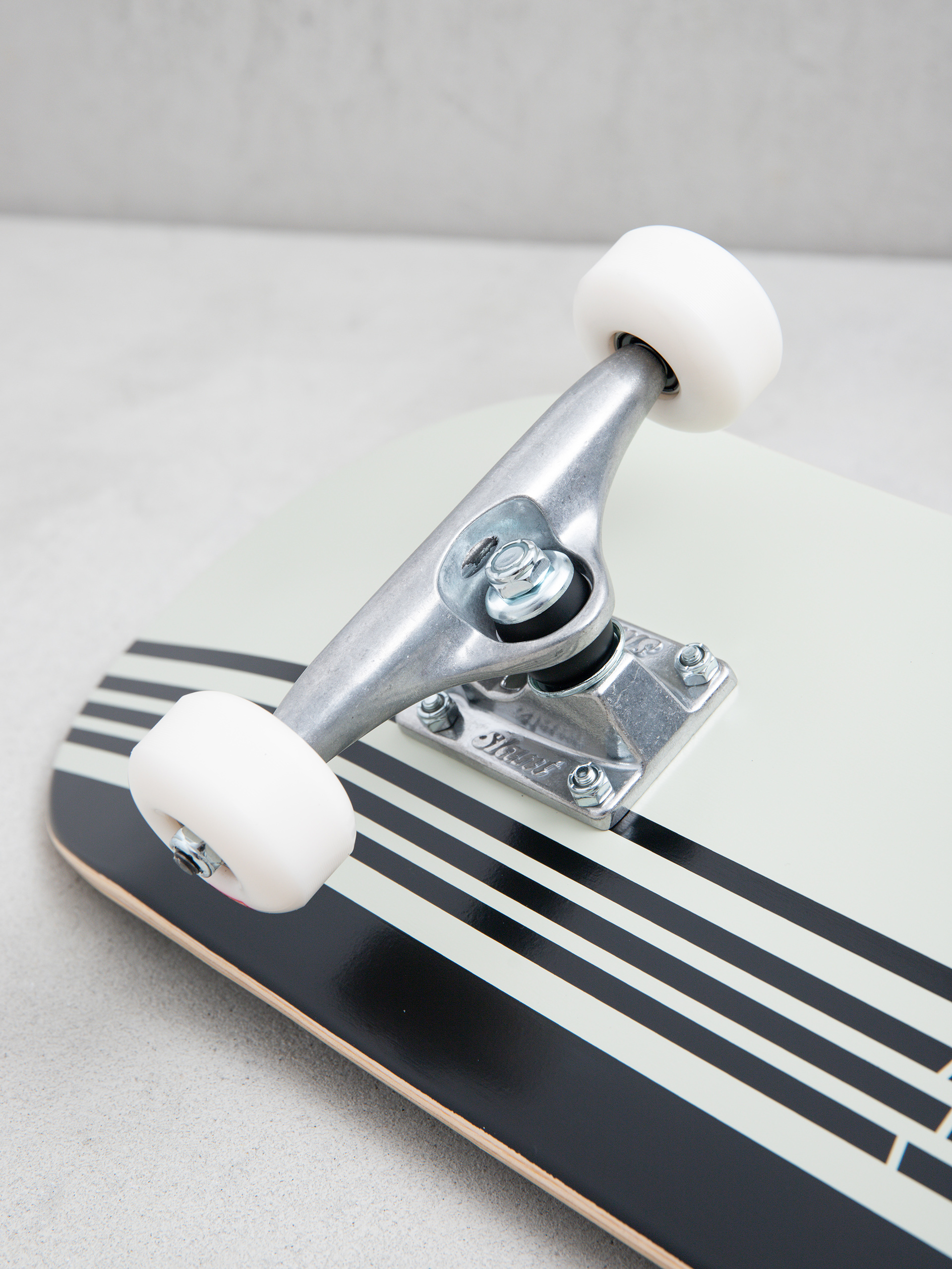 Skateboard Globe G0 Strype Hard (black/off white)