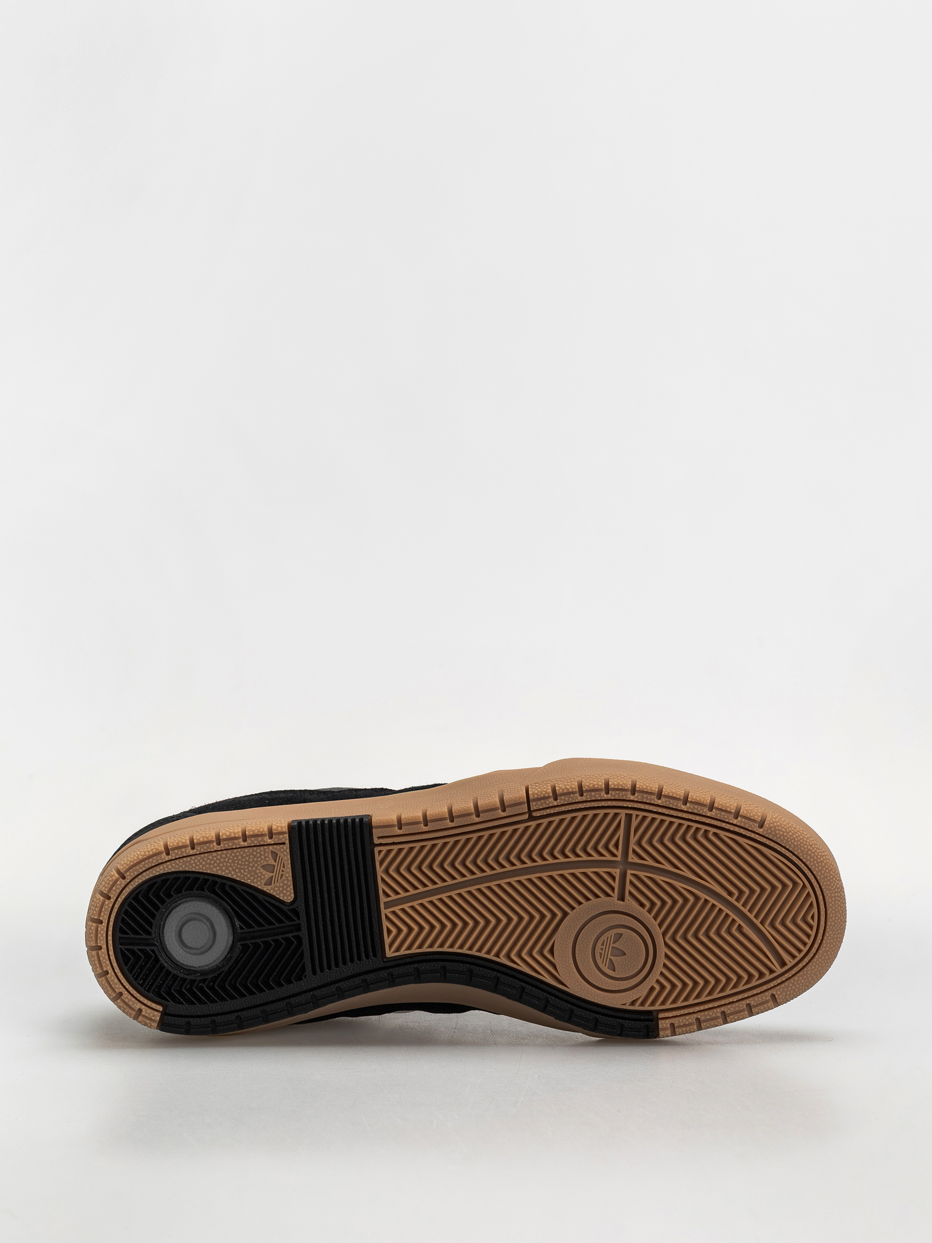 Boty adidas Tyshawn II (cblack/ftwwht/gum4)