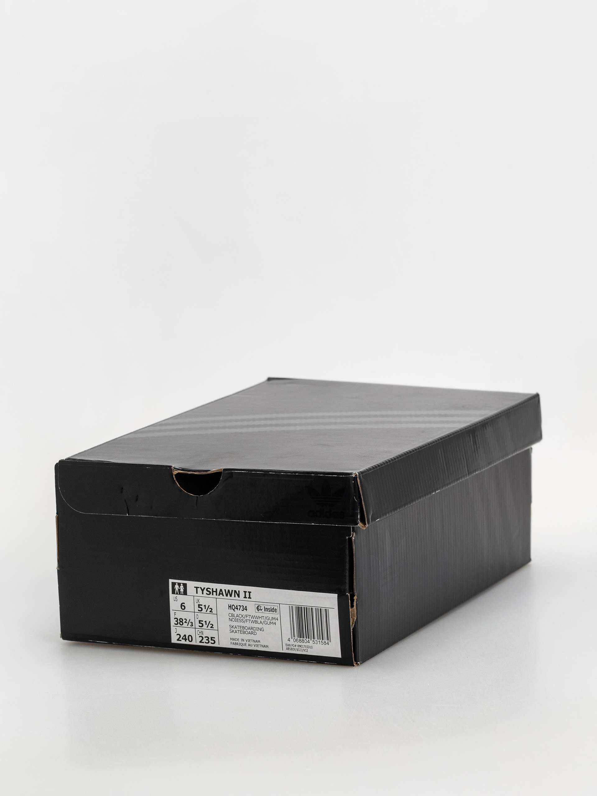 Boty adidas Tyshawn II (cblack/ftwwht/gum4)