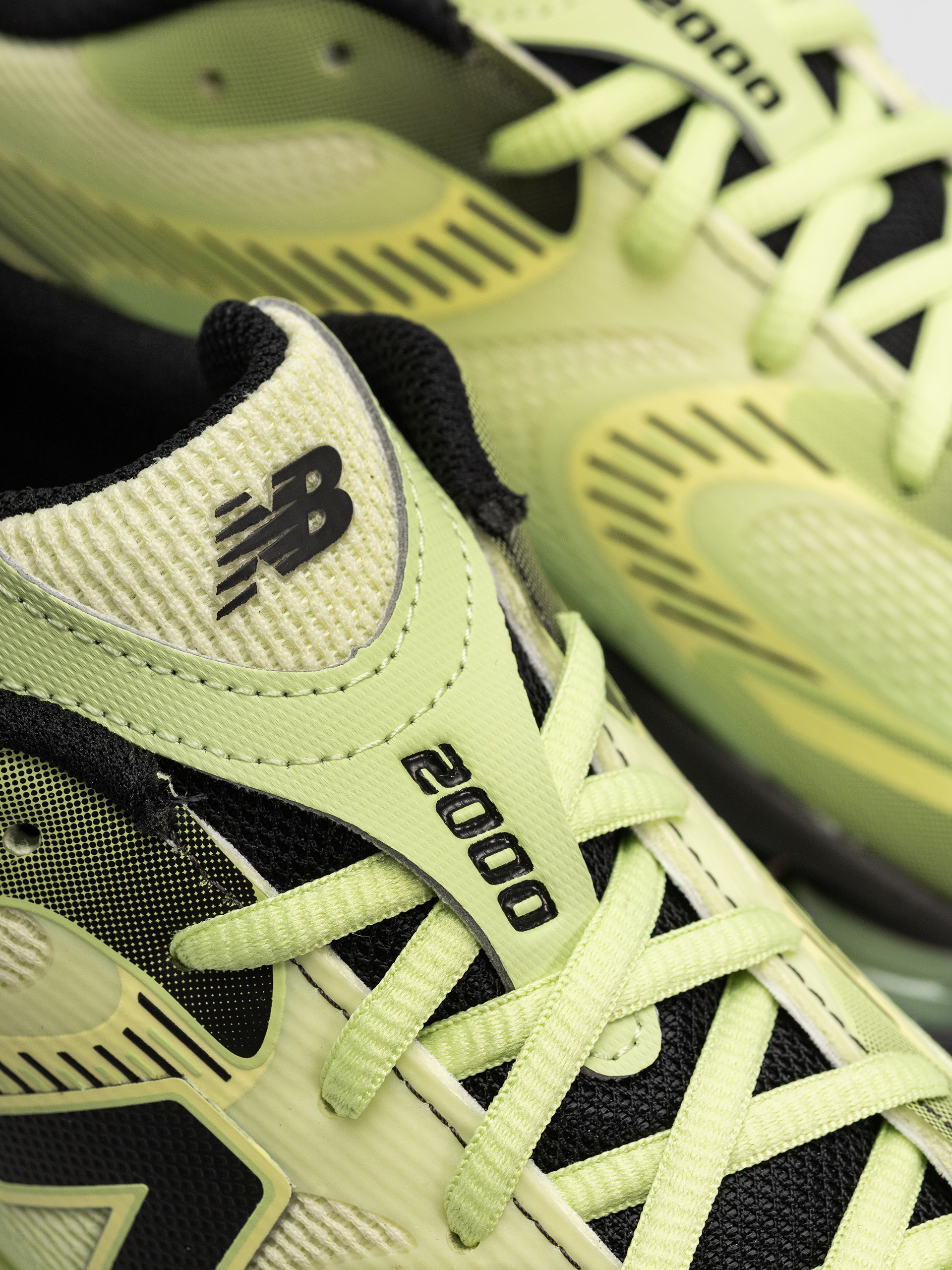 Boty New Balance 2000 (limelight/dry lime/faded black)