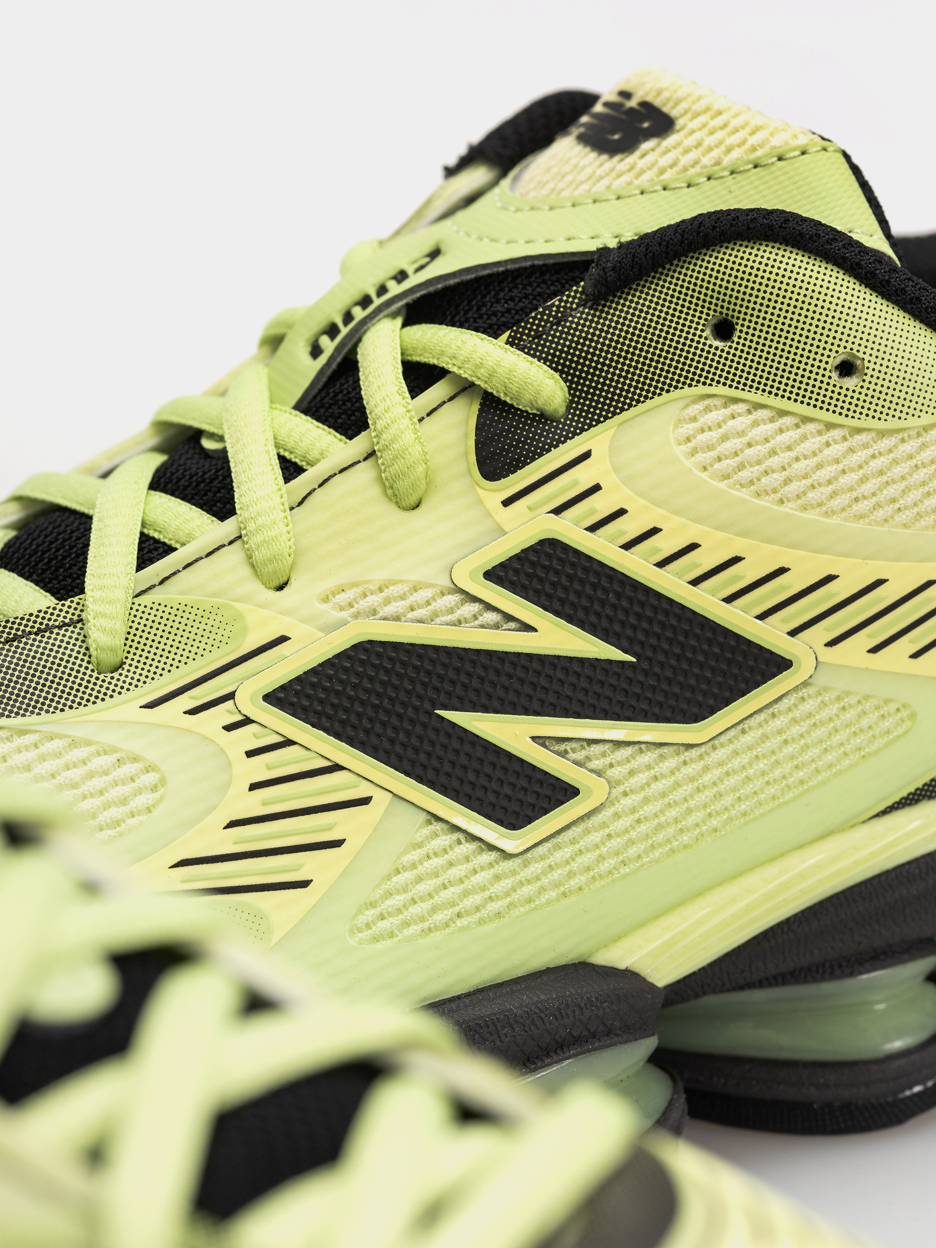 Boty New Balance 2000 (limelight/dry lime/faded black)