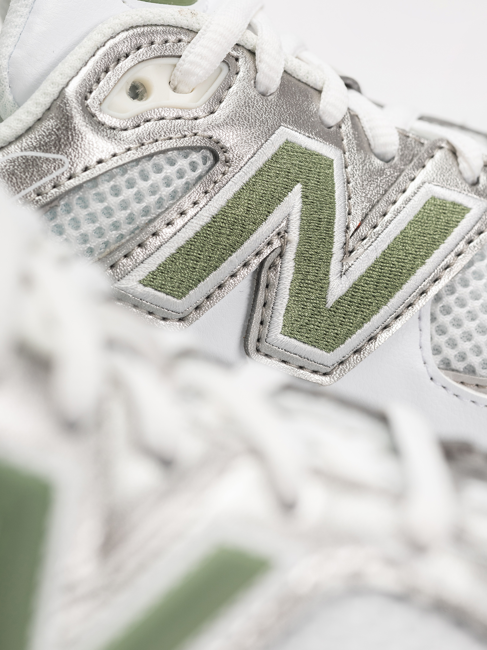 Boty New Balance 9060 (103 white/oregano)
