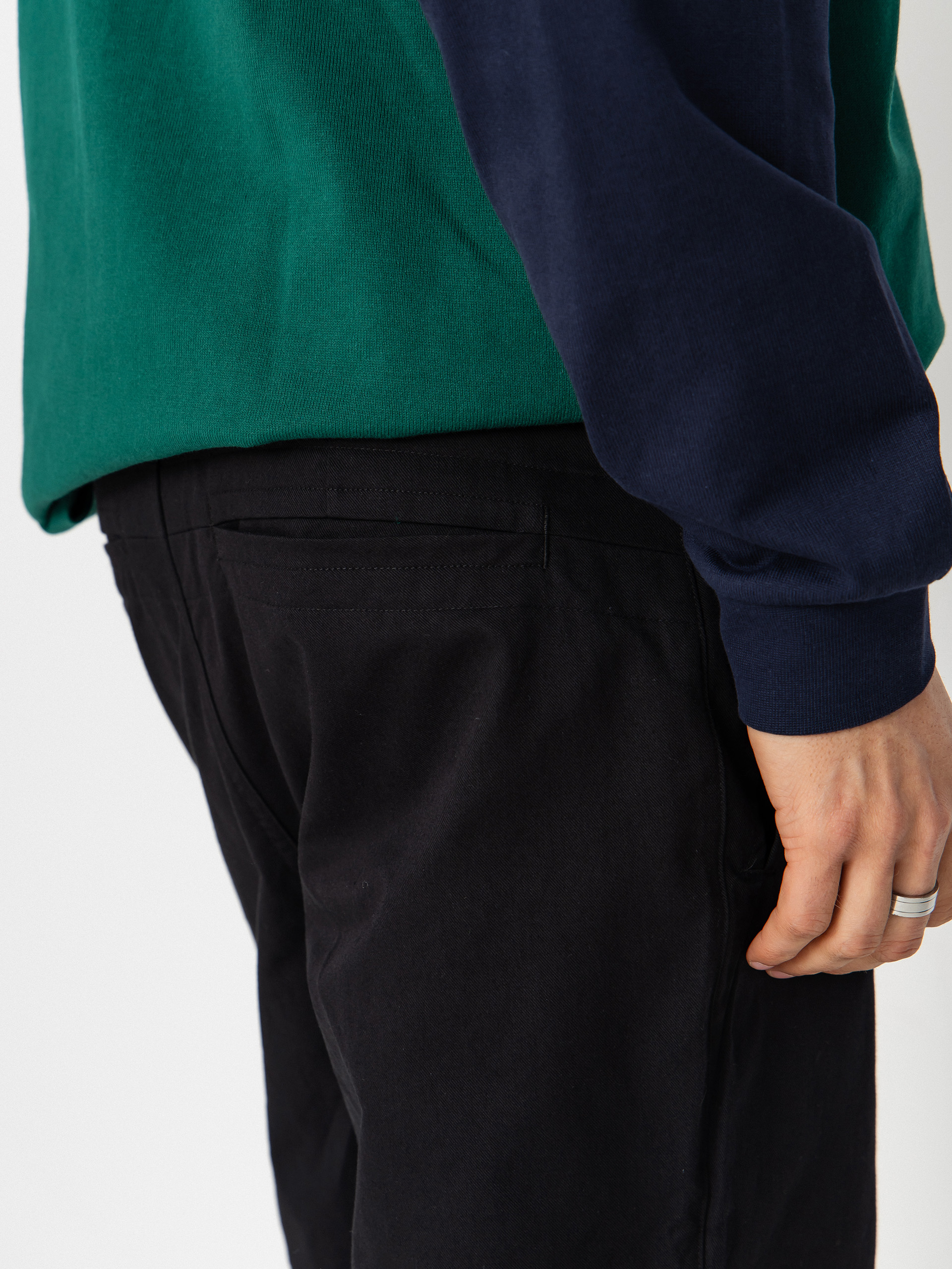 Kalhoty adidas Skt Chino (black)