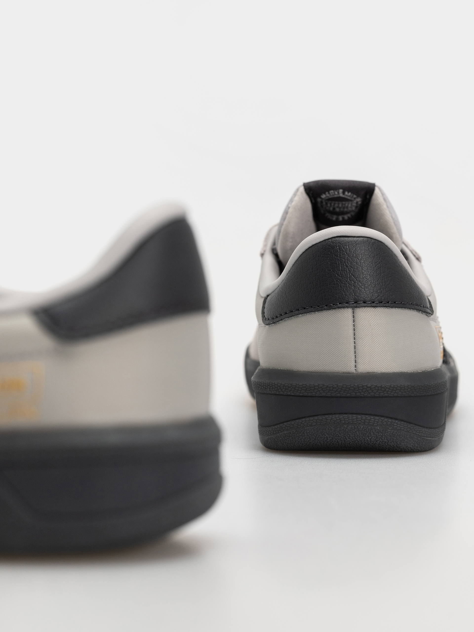 Boty adidas Glenburn (gretwo/carbon/blubir)