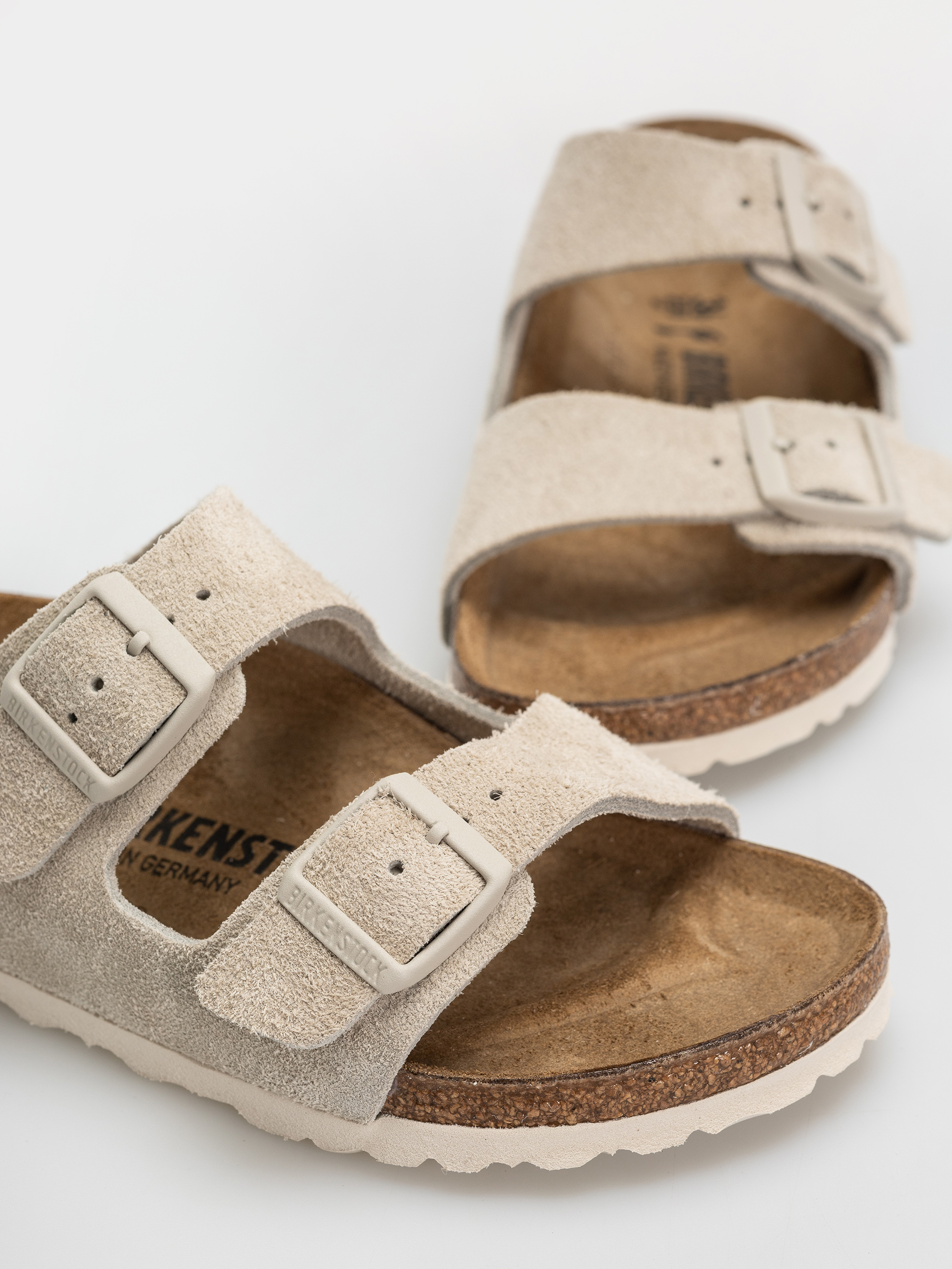 Plážovky Birkenstock Arizona Suede Leather Narrow (oyster)