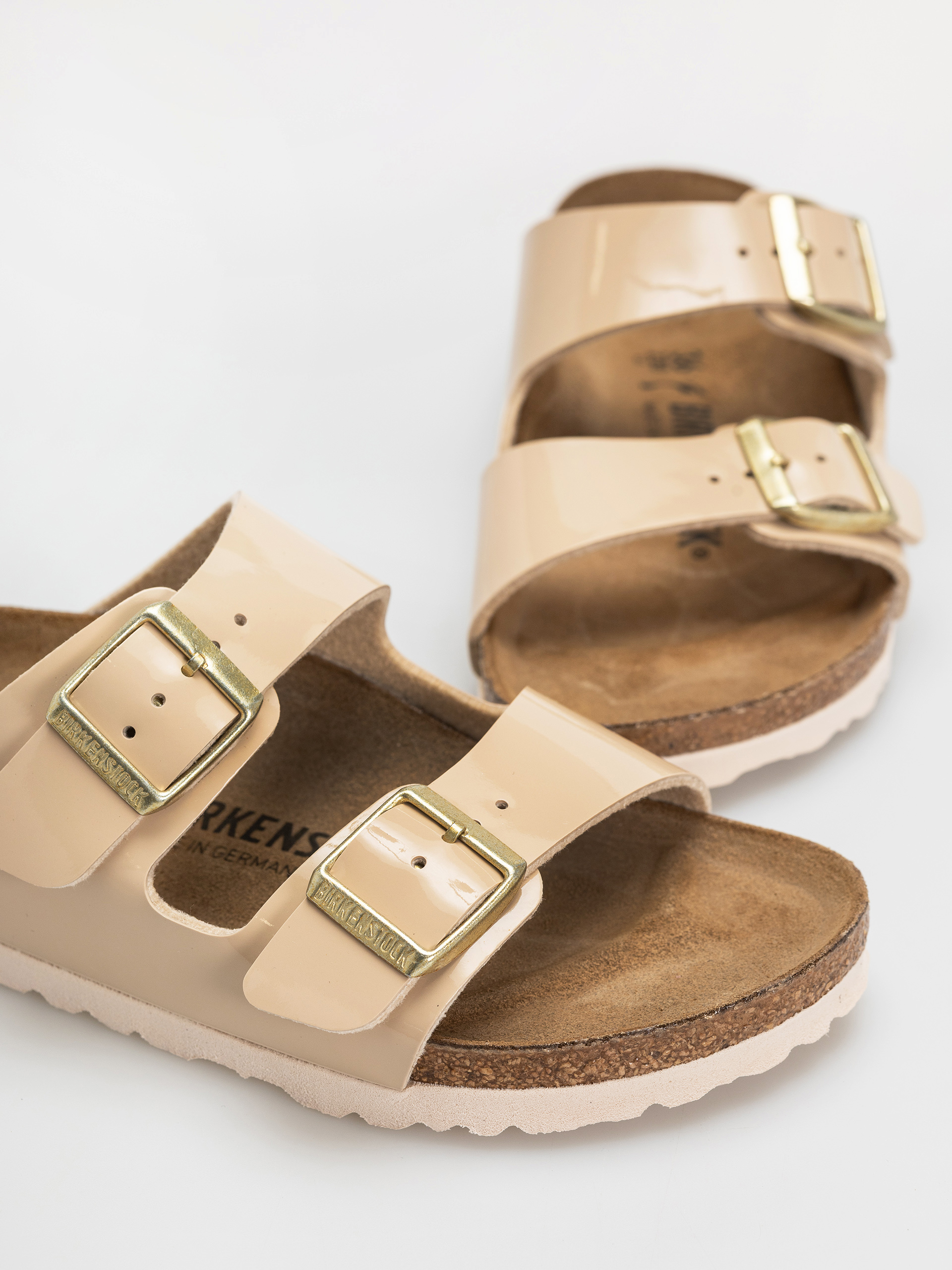Plážovky Birkenstock Arizona Birko Flor Patent Narrow Wmn (sand)