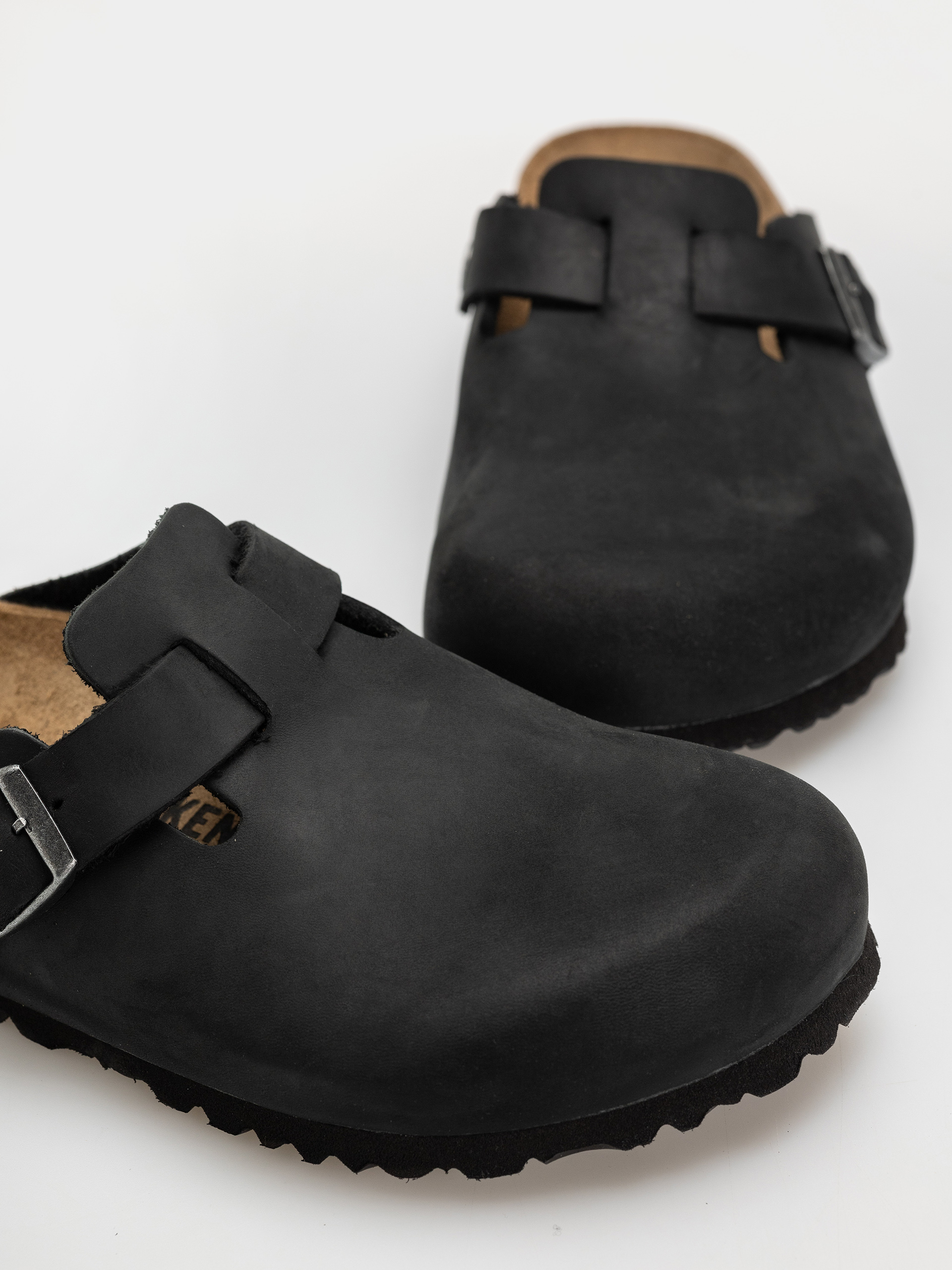Plážovky Birkenstock Boston Oiled Leather Regular (black)
