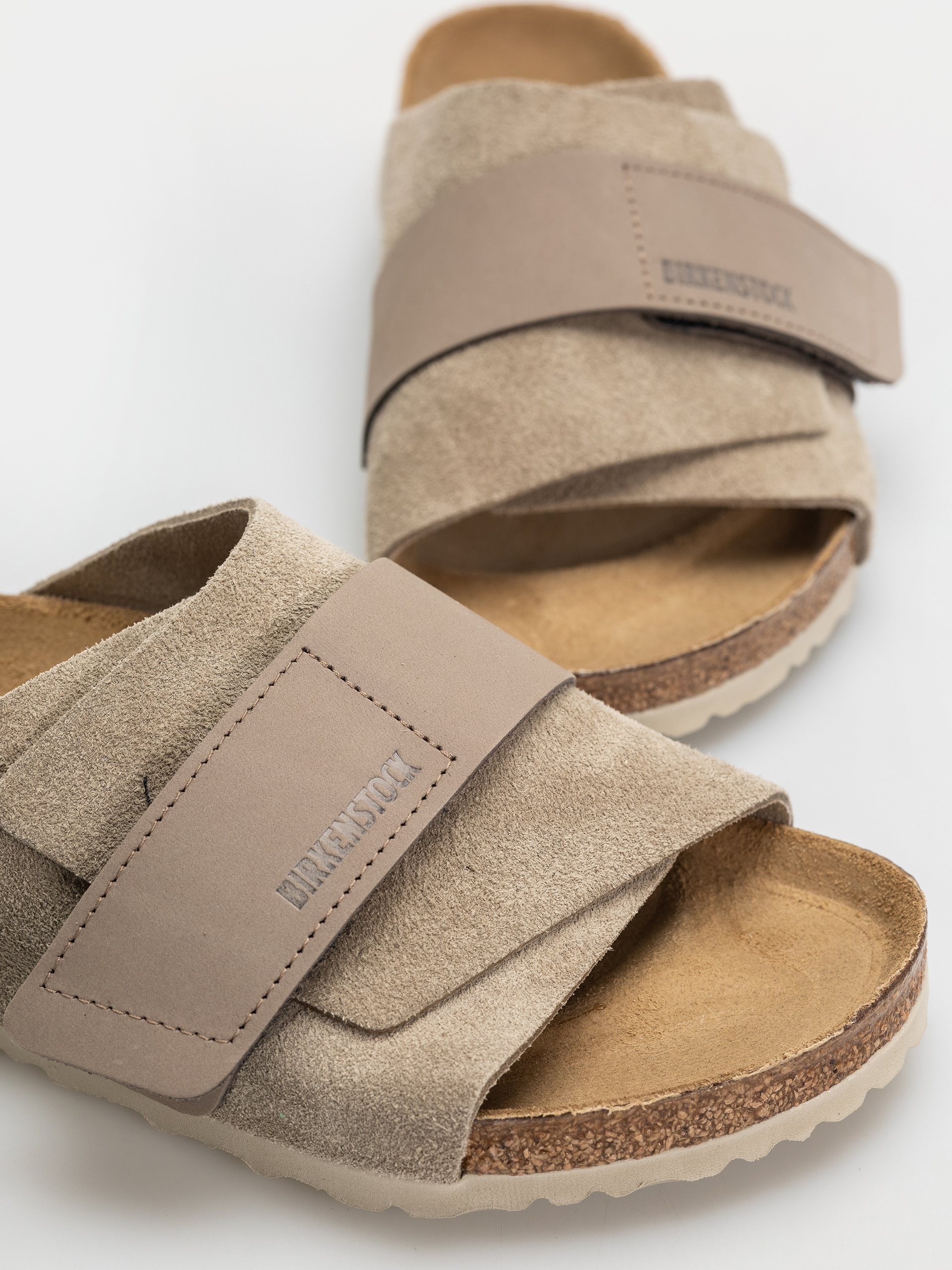 Plážovky Birkenstock Kyoto Nubuck Suede Leather Regular (taupe)