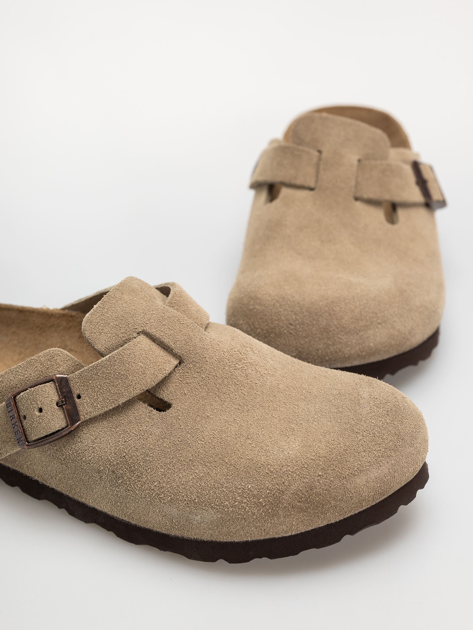 Plážovky Birkenstock Boston Suede Leather Narrow Wmn (taupe)