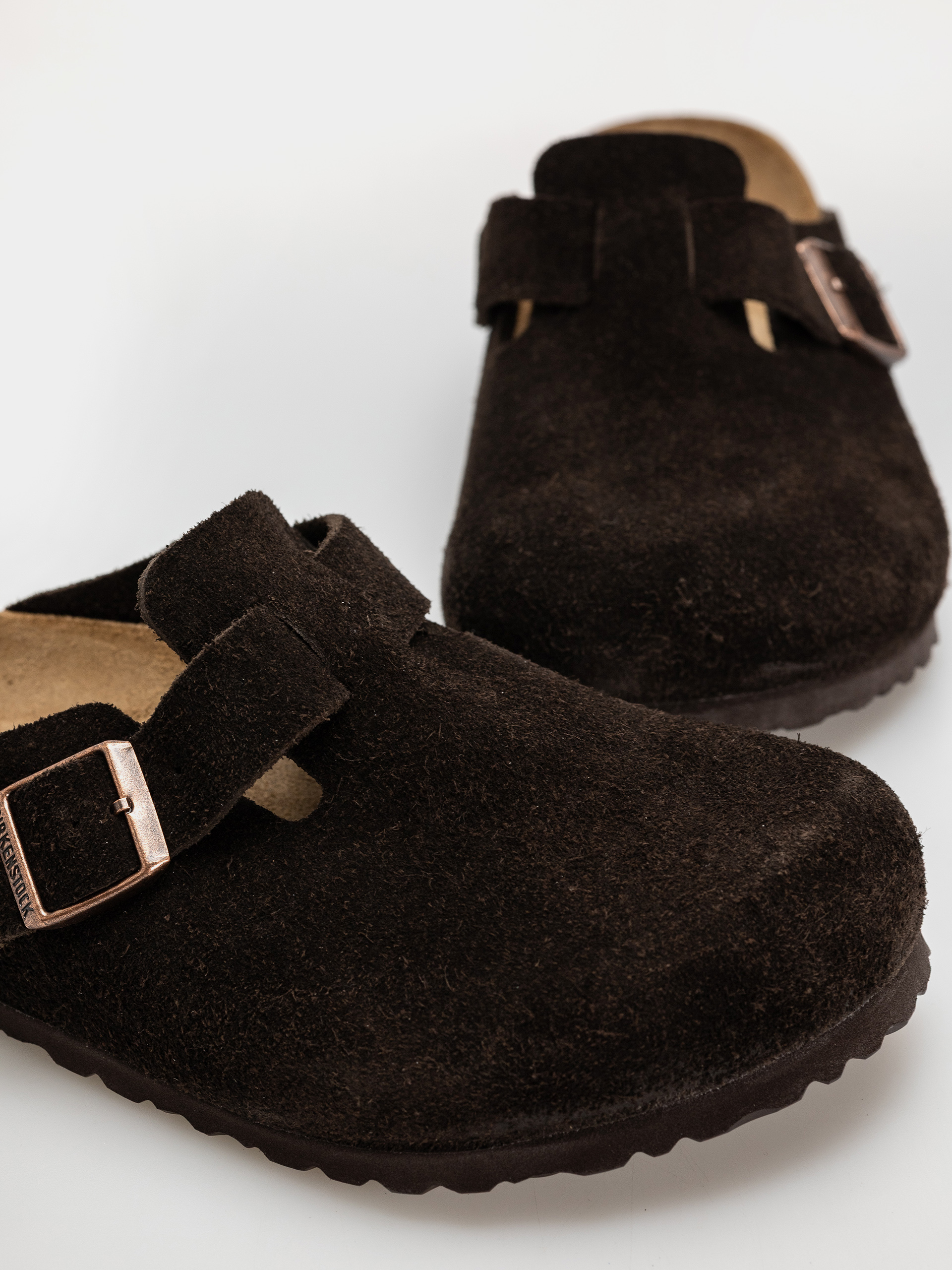 Plážovky Birkenstock Boston Suede Regular (mocha)