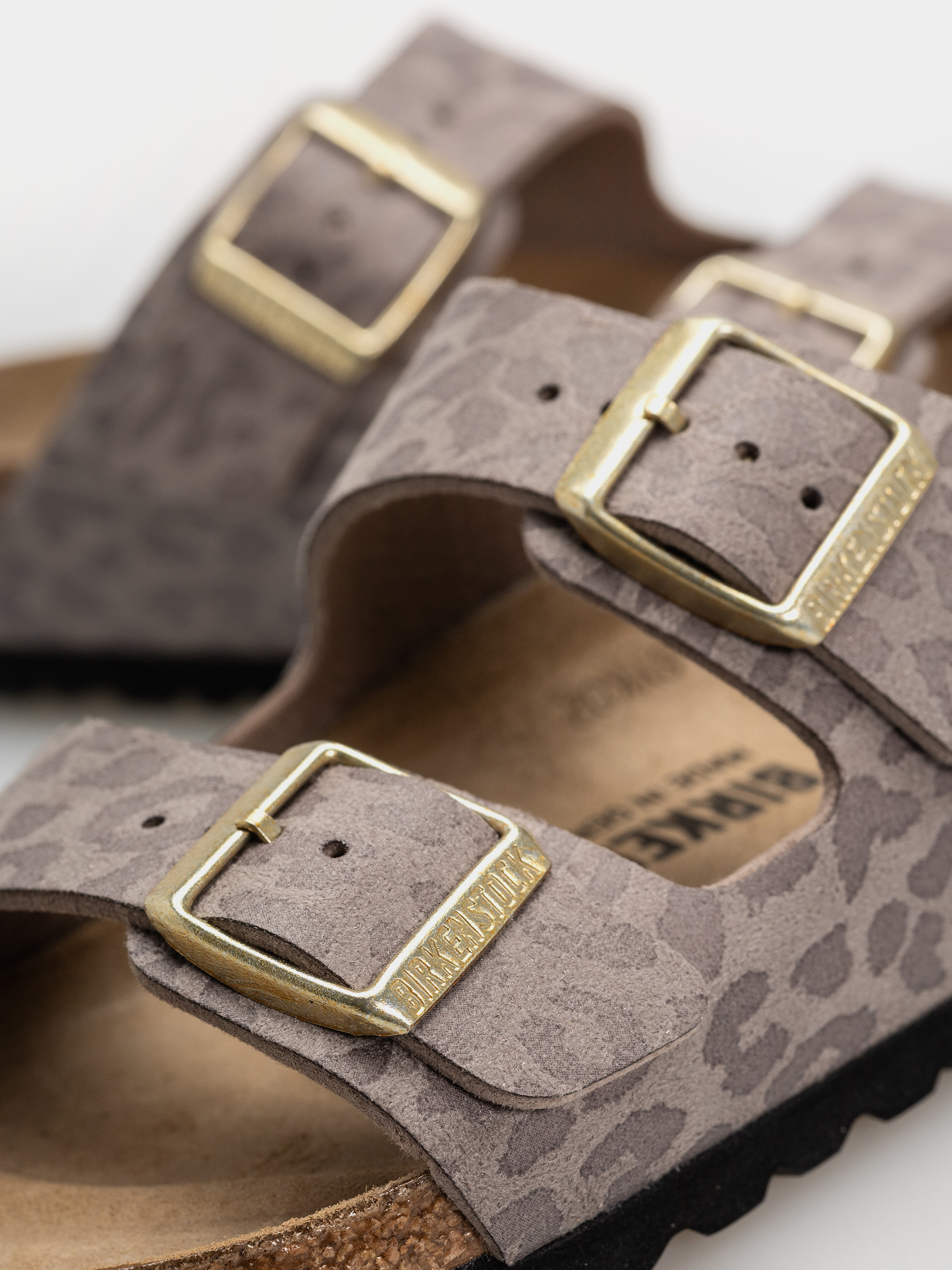 Plážovky Birkenstock Arizona Synthetics Narrow Wmn (syn leo grey taupe)