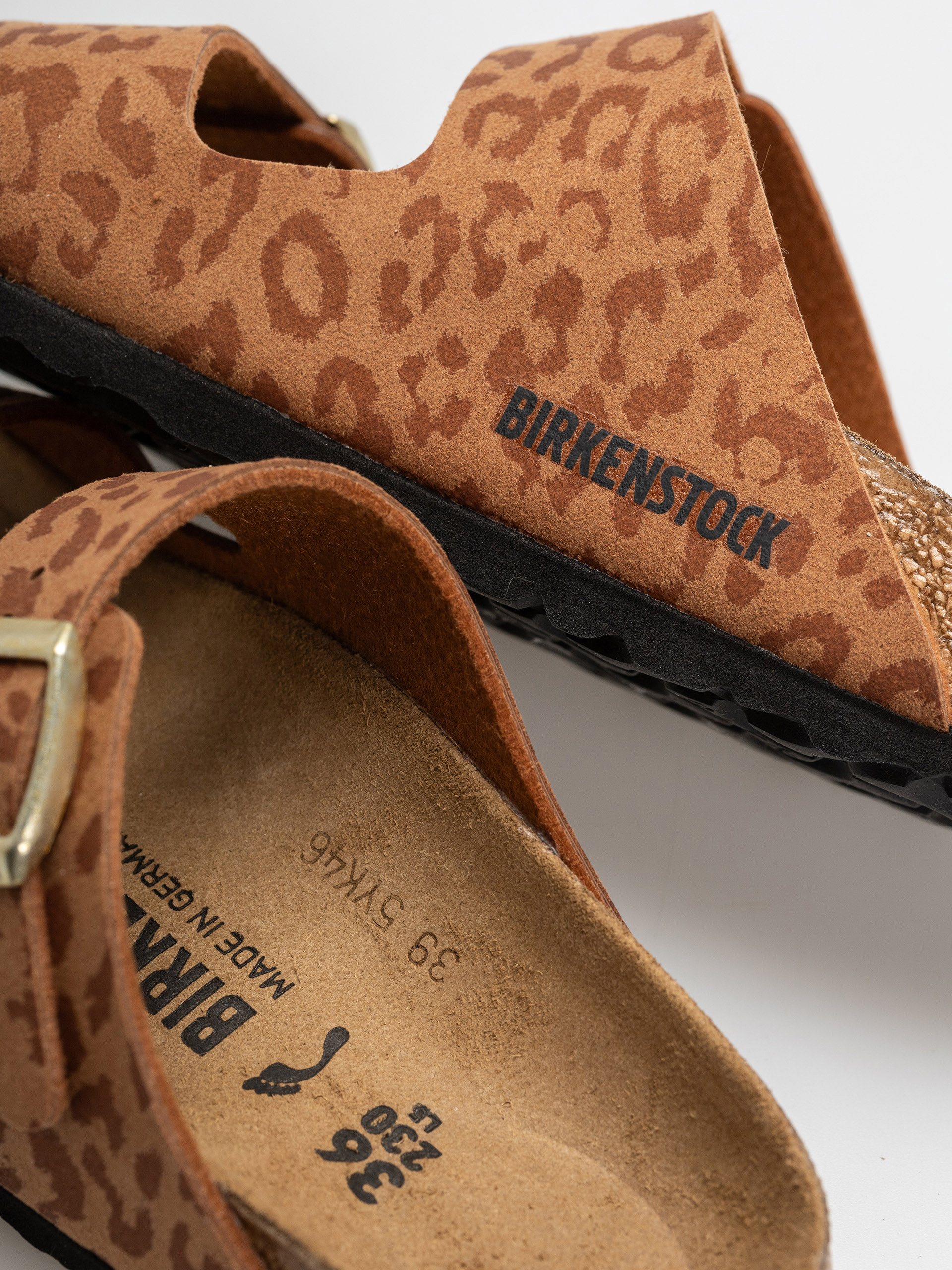 Plážovky Birkenstock Arizona Synthetics Narrow Wmn (syn leo pecan)