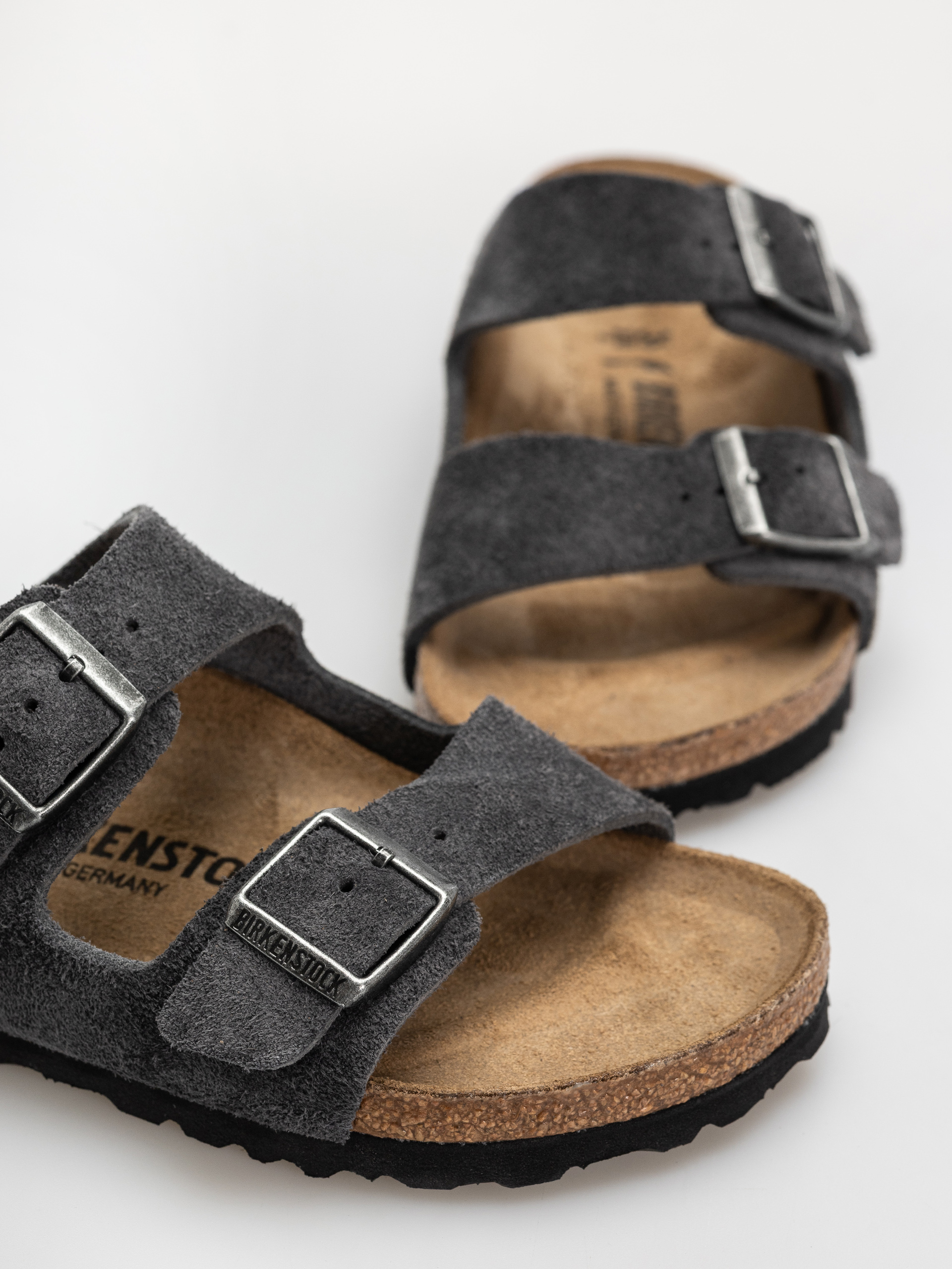 Plážovky Birkenstock Arizona Suede Leather Narrow (charcoal)