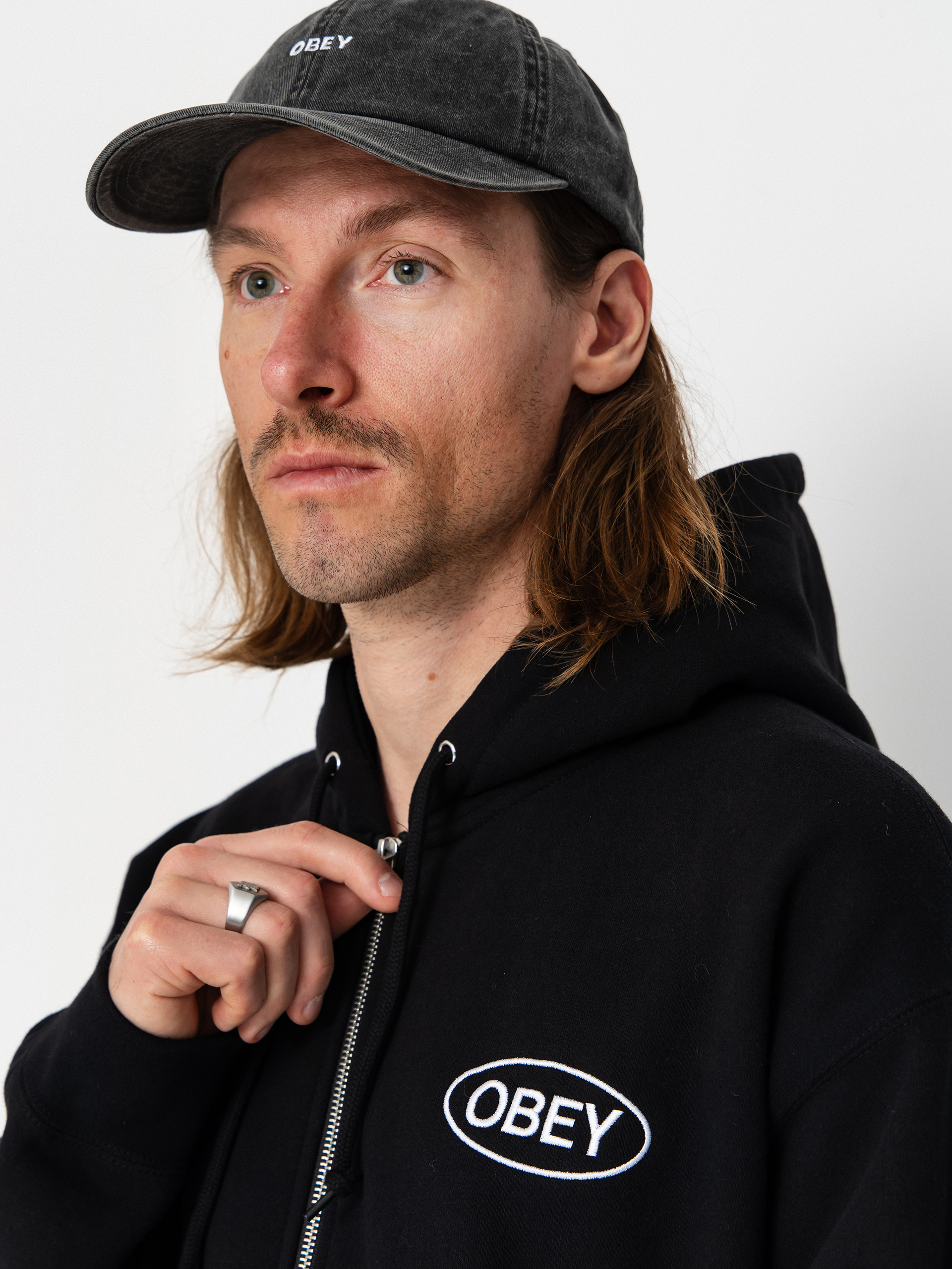 Mikina s kapucí OBEY Oval ZHD (black)