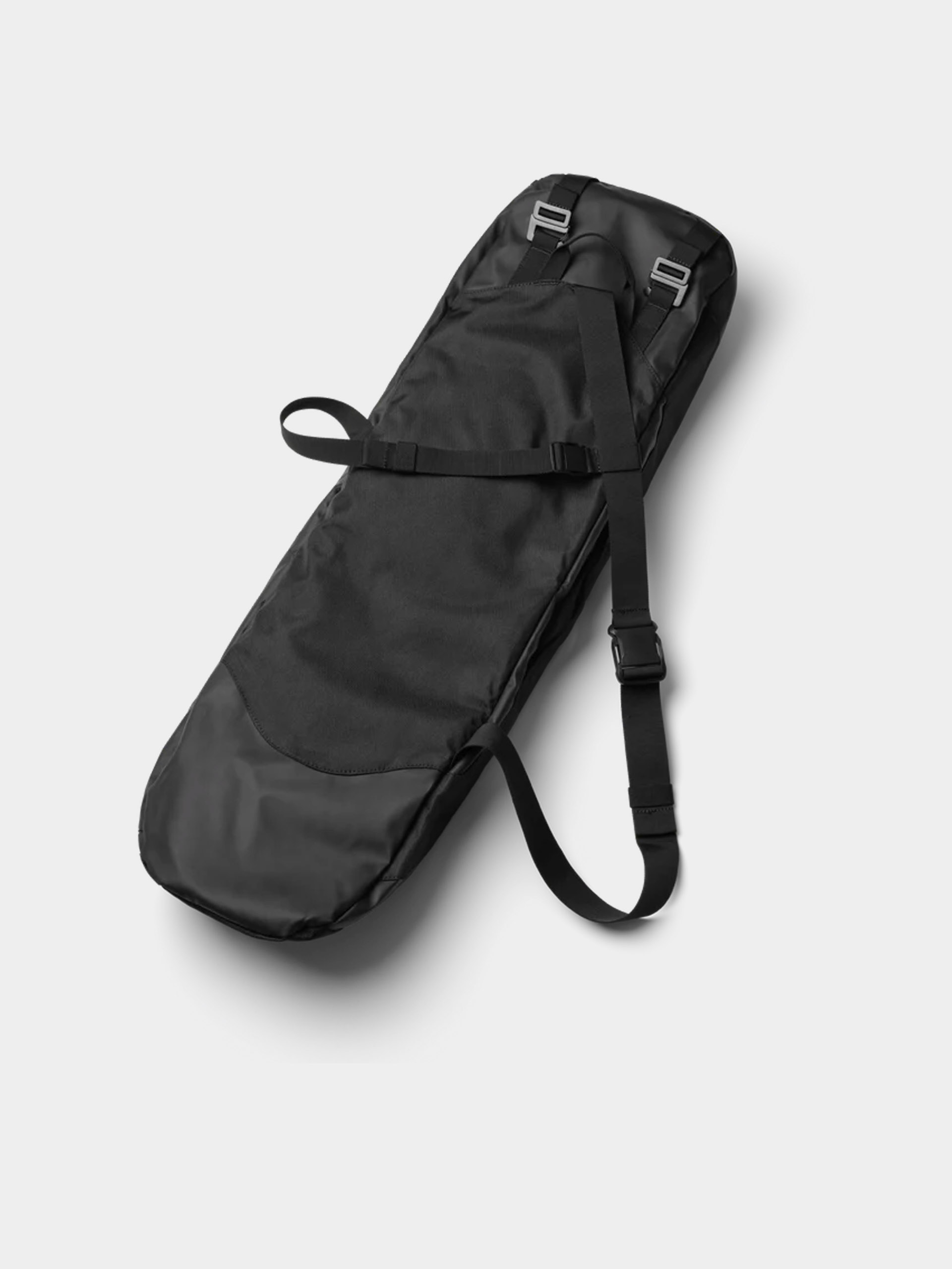 Batoh Db Skate Carrier 32L (black out)