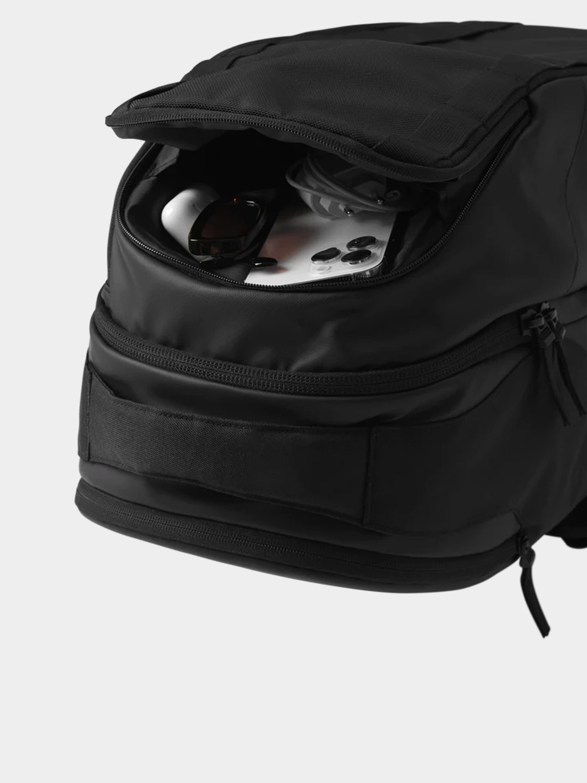 Batoh Db Skateboarding Pro Travel Pack 65L (black out)