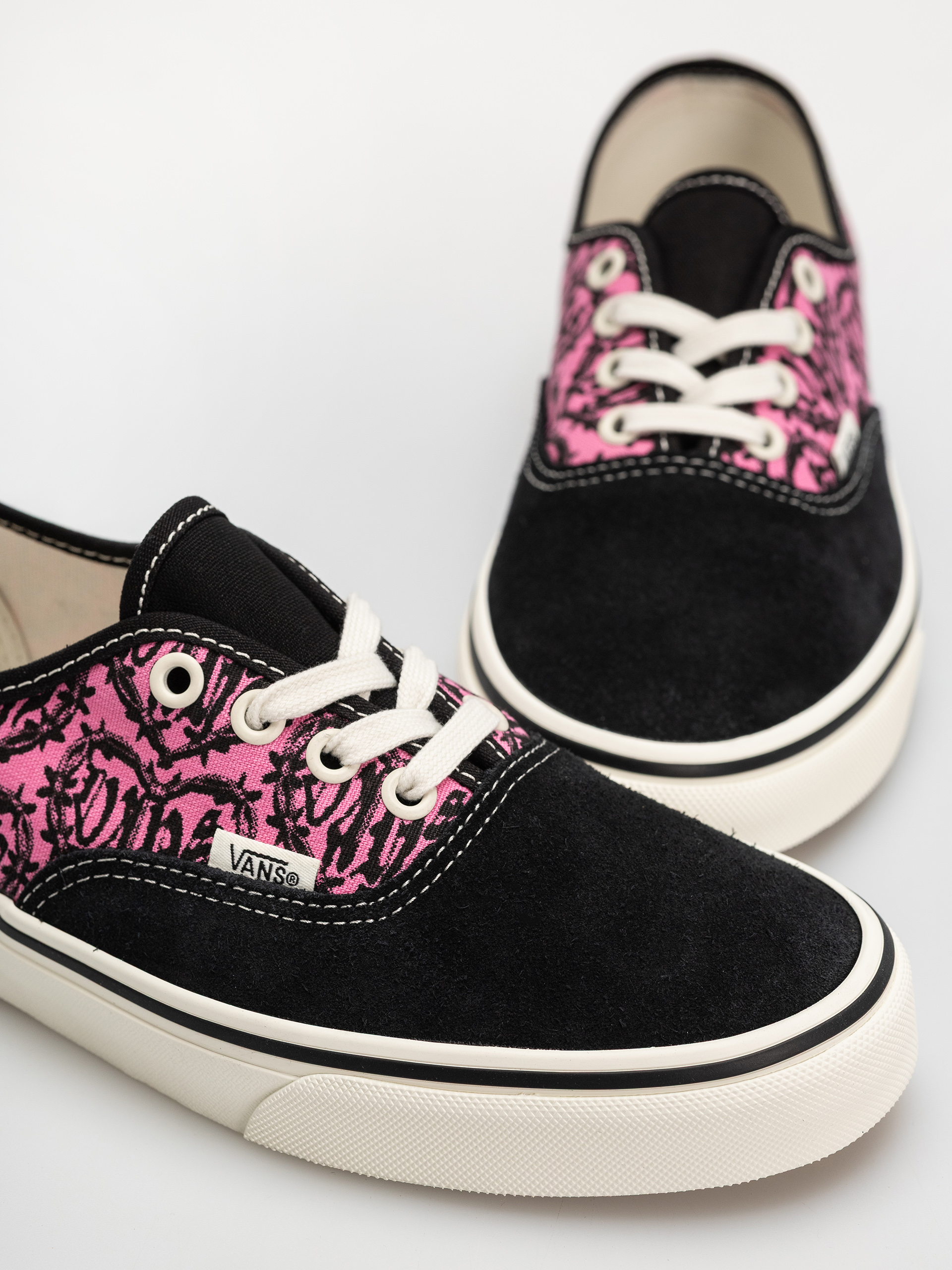 Boty Vans Authentic (black/pink)