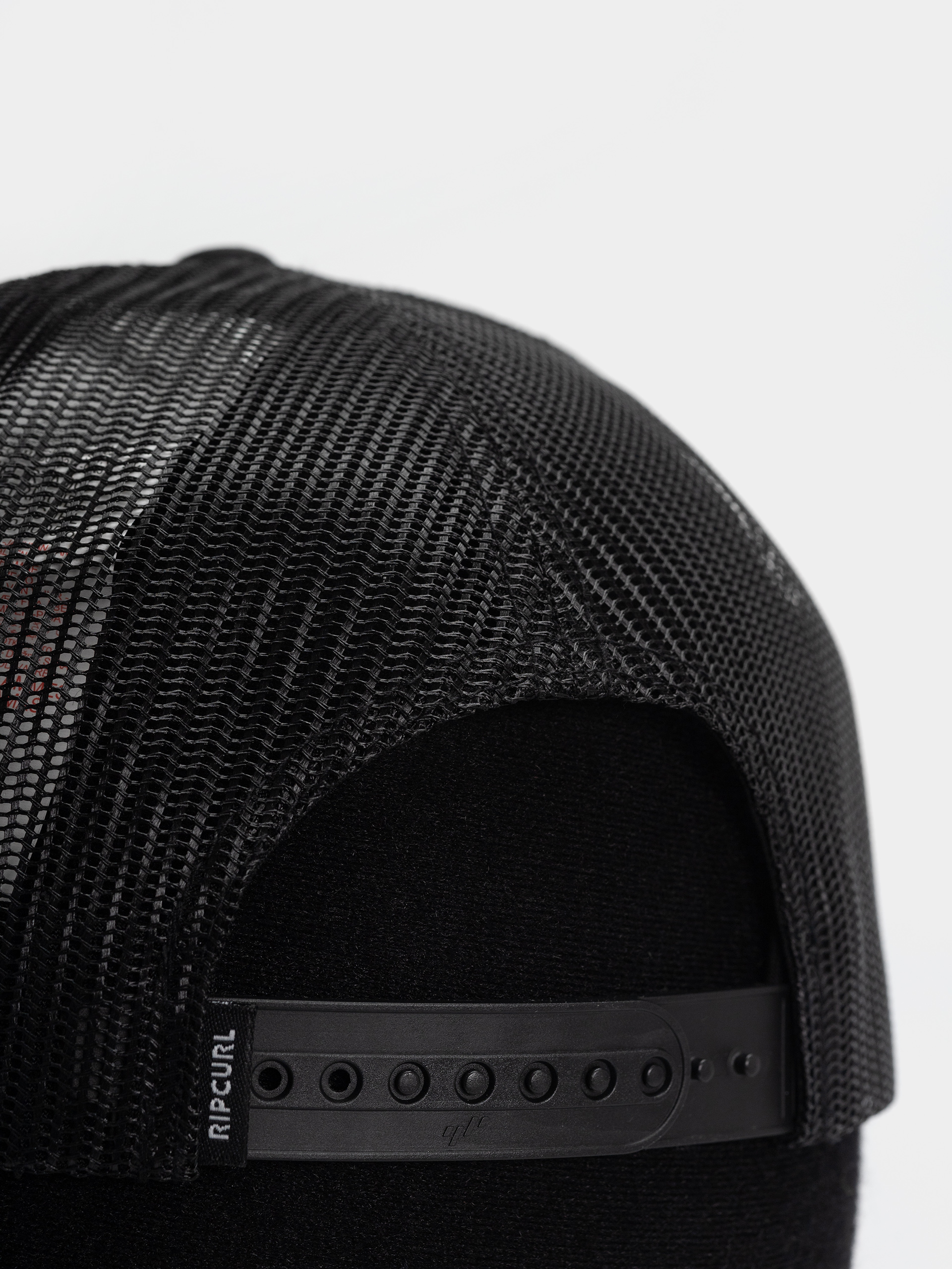 Kšiltovka  Rip Curl Wetsuit Icon Trucker (black/white)