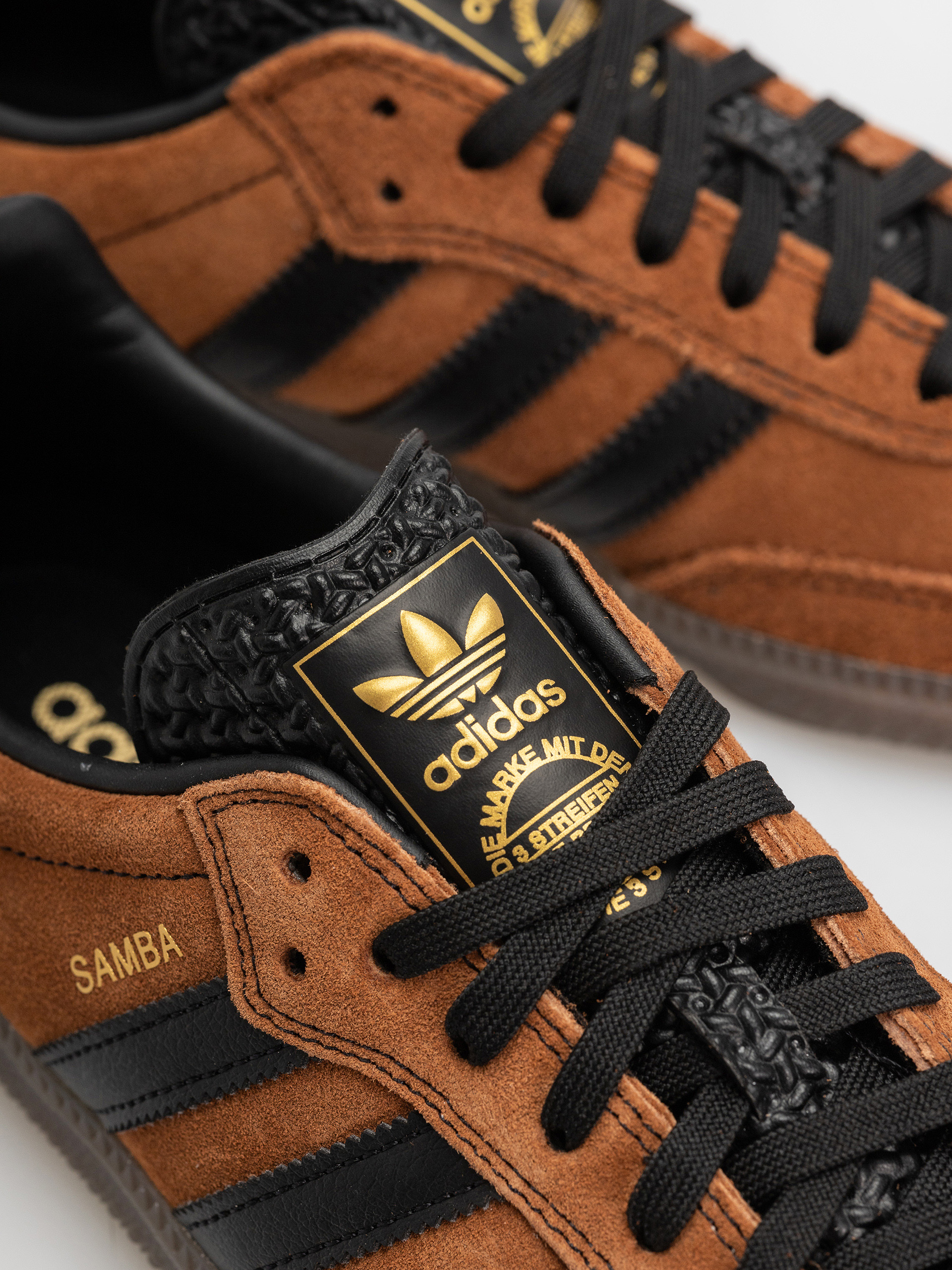 Boty adidas Samba Adv (cblack/gum5)