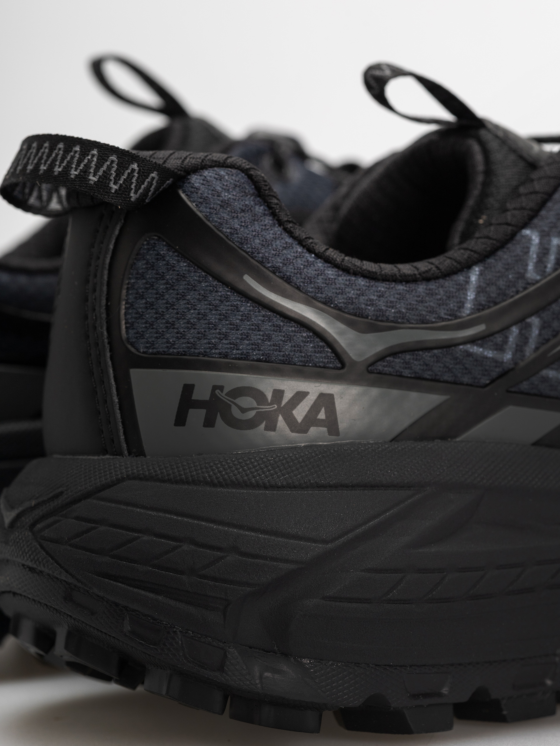 Boty Hoka Mafate Three 2 Wordmark (black/outer orbit)