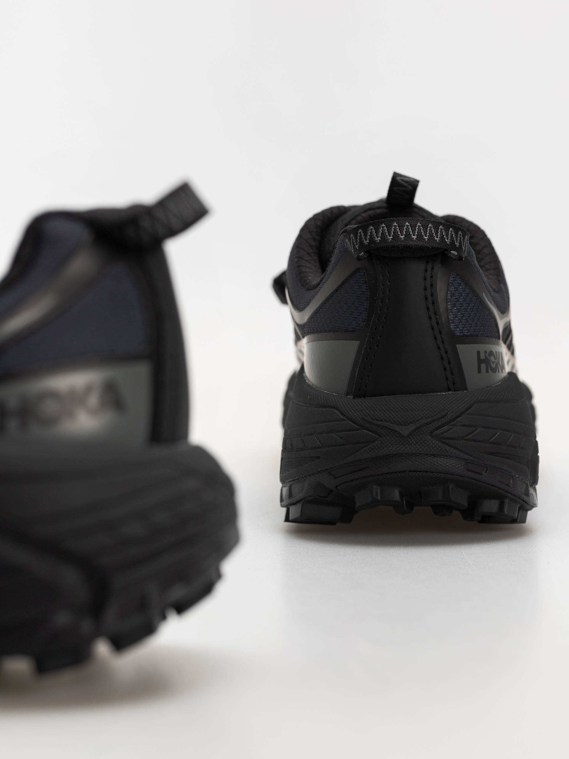 Boty Hoka Mafate Three 2 Wordmark (black/outer orbit)