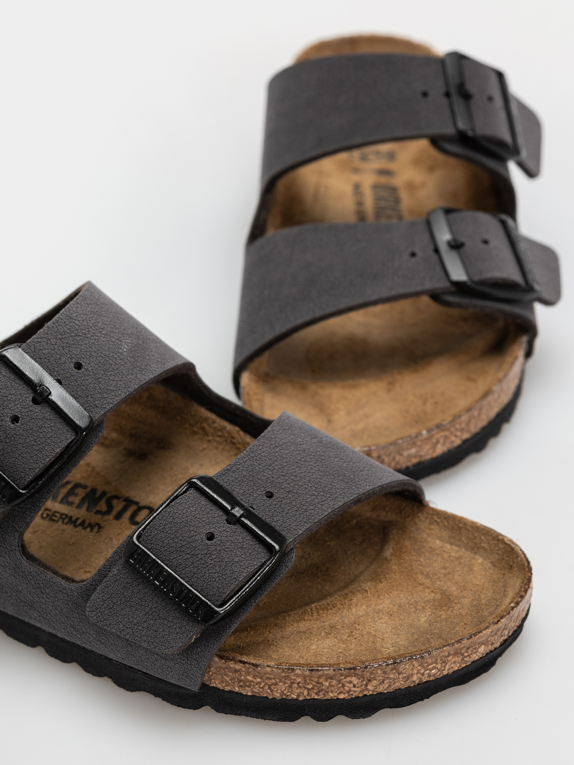 Plážovky Birkenstock Arizona Birkibuc Narrow (velvet gray/black)
