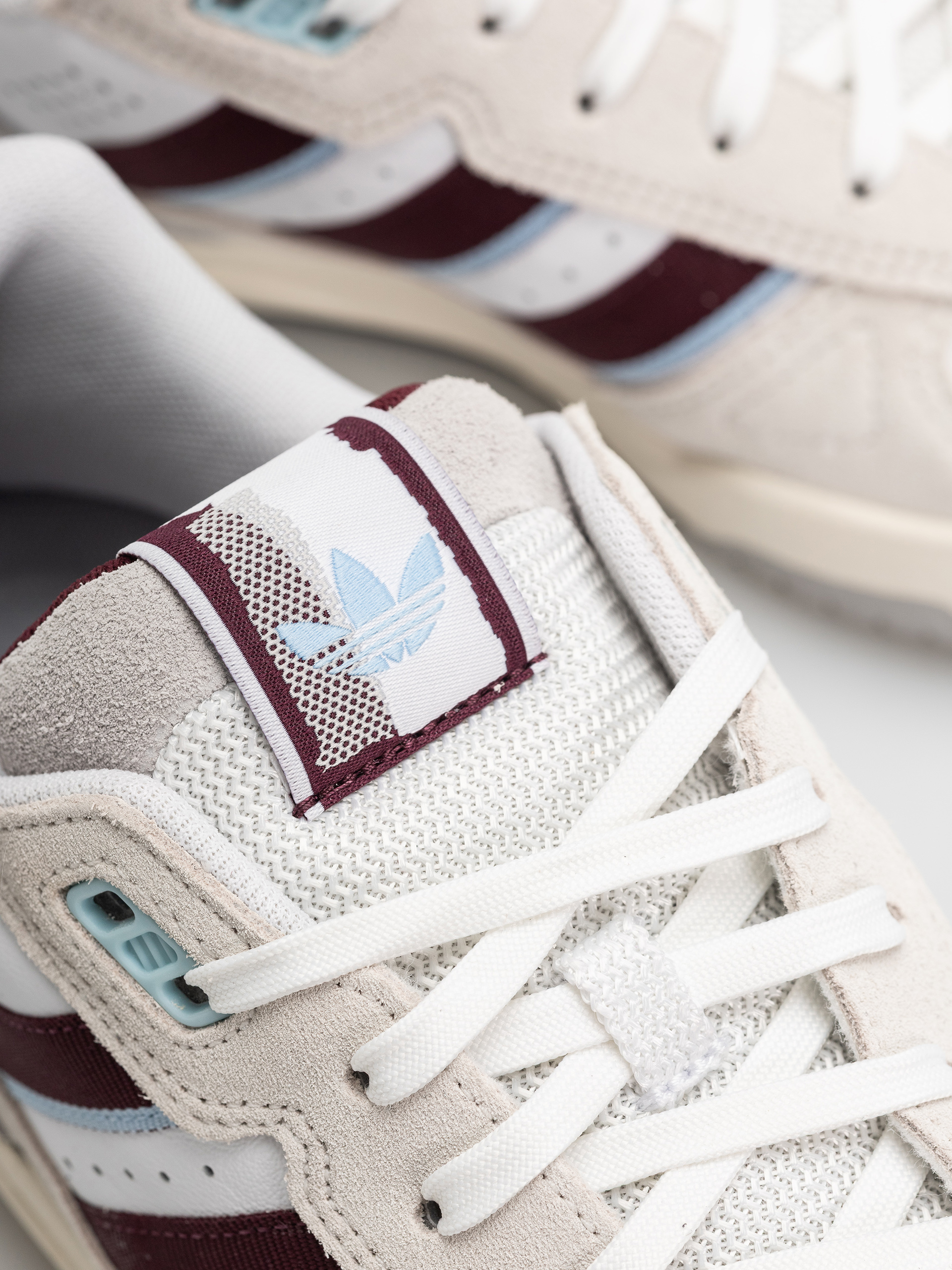 Boty adidas Tekkira Cup (ftwwht/maroon/clesky)