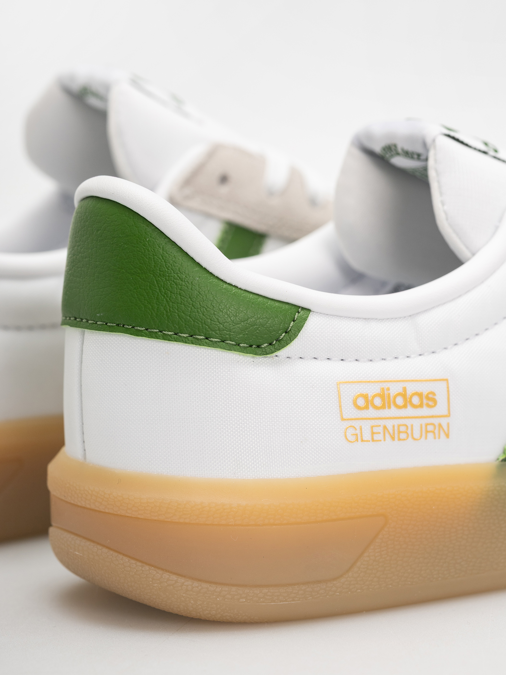 Boty adidas Glenburn (ftwwht/cregrn/gum3)
