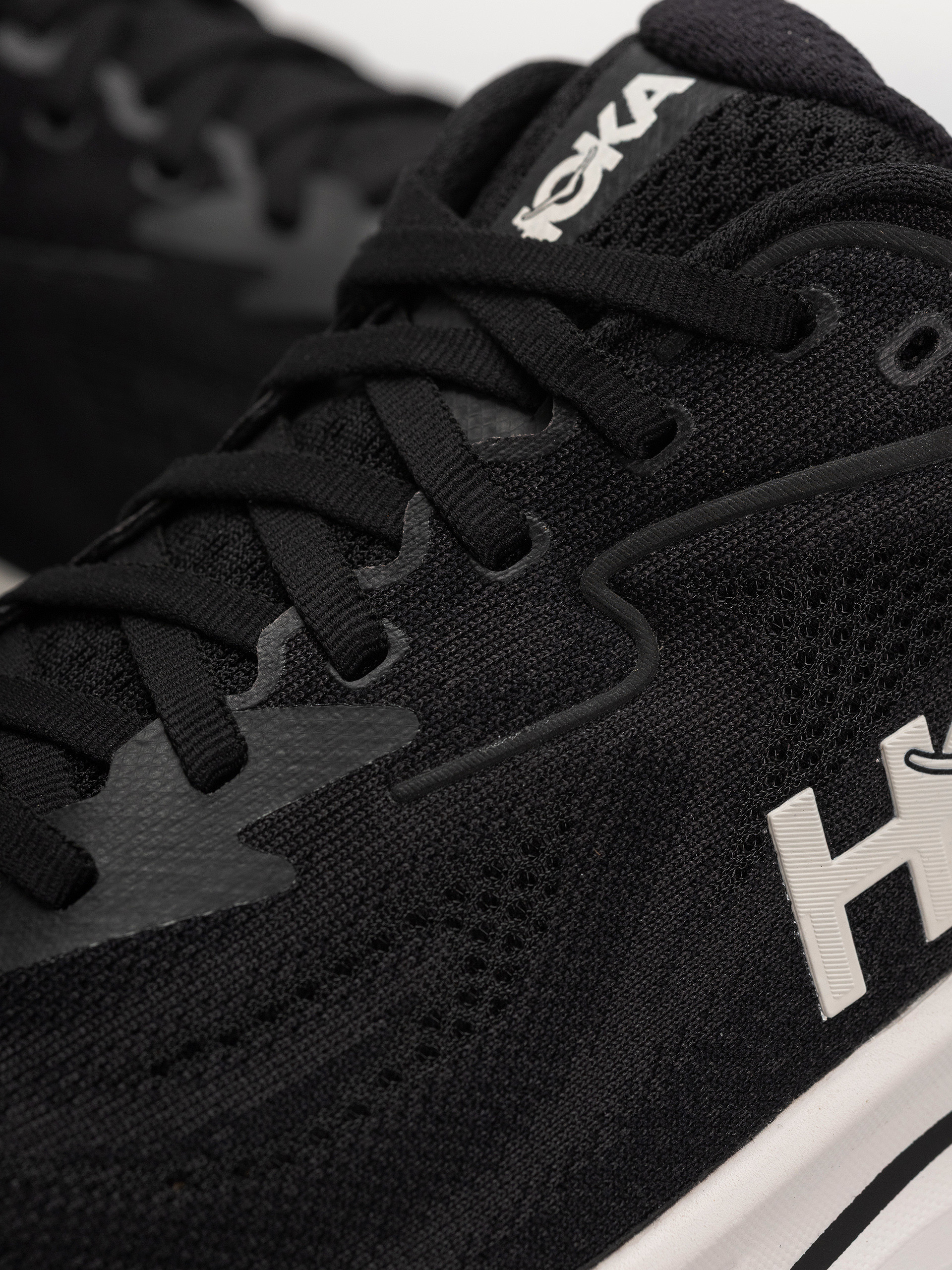 Boty Hoka Clifton 10 (black/white)