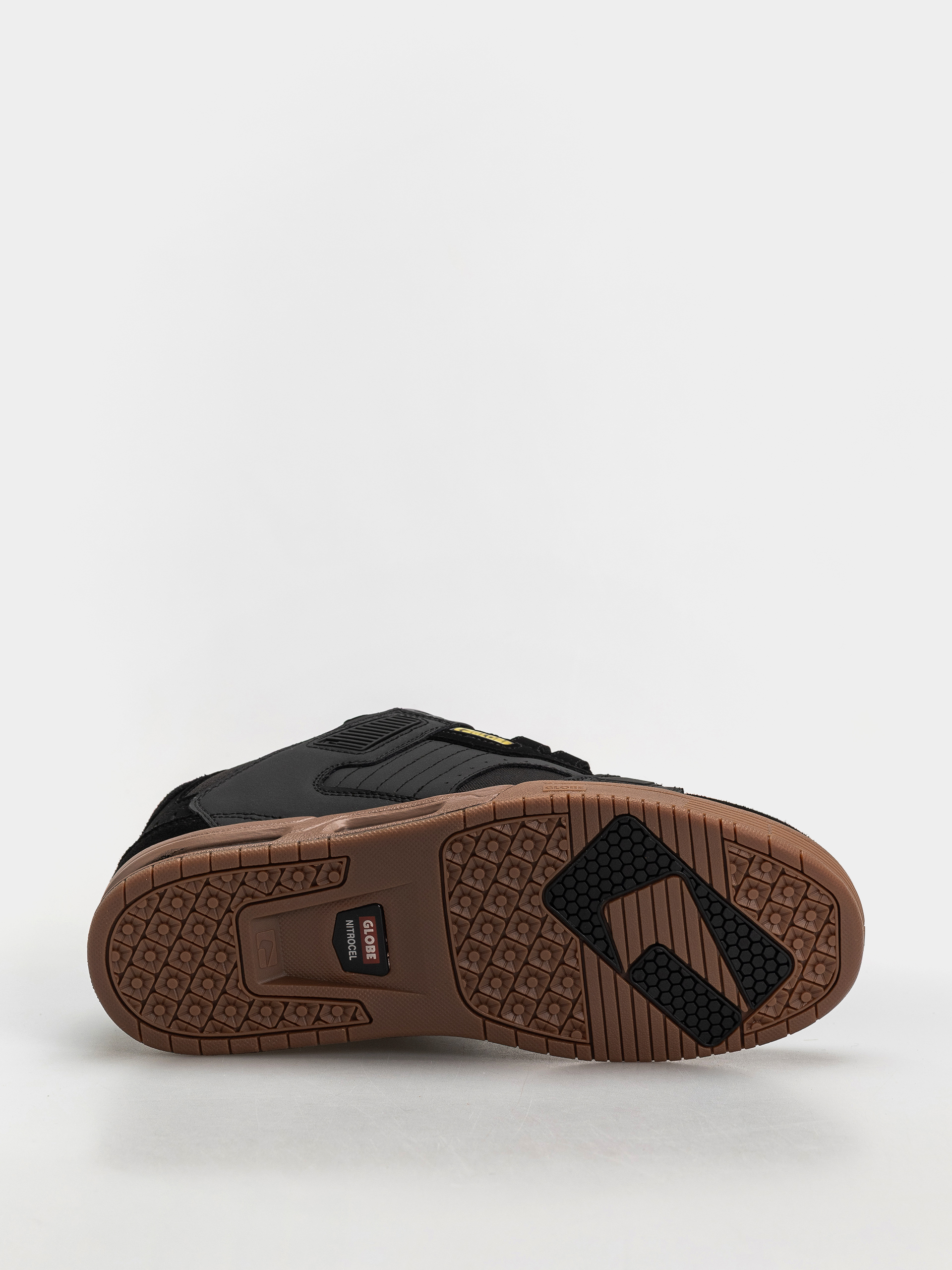 Boty Globe Sabre (onyx/gum)