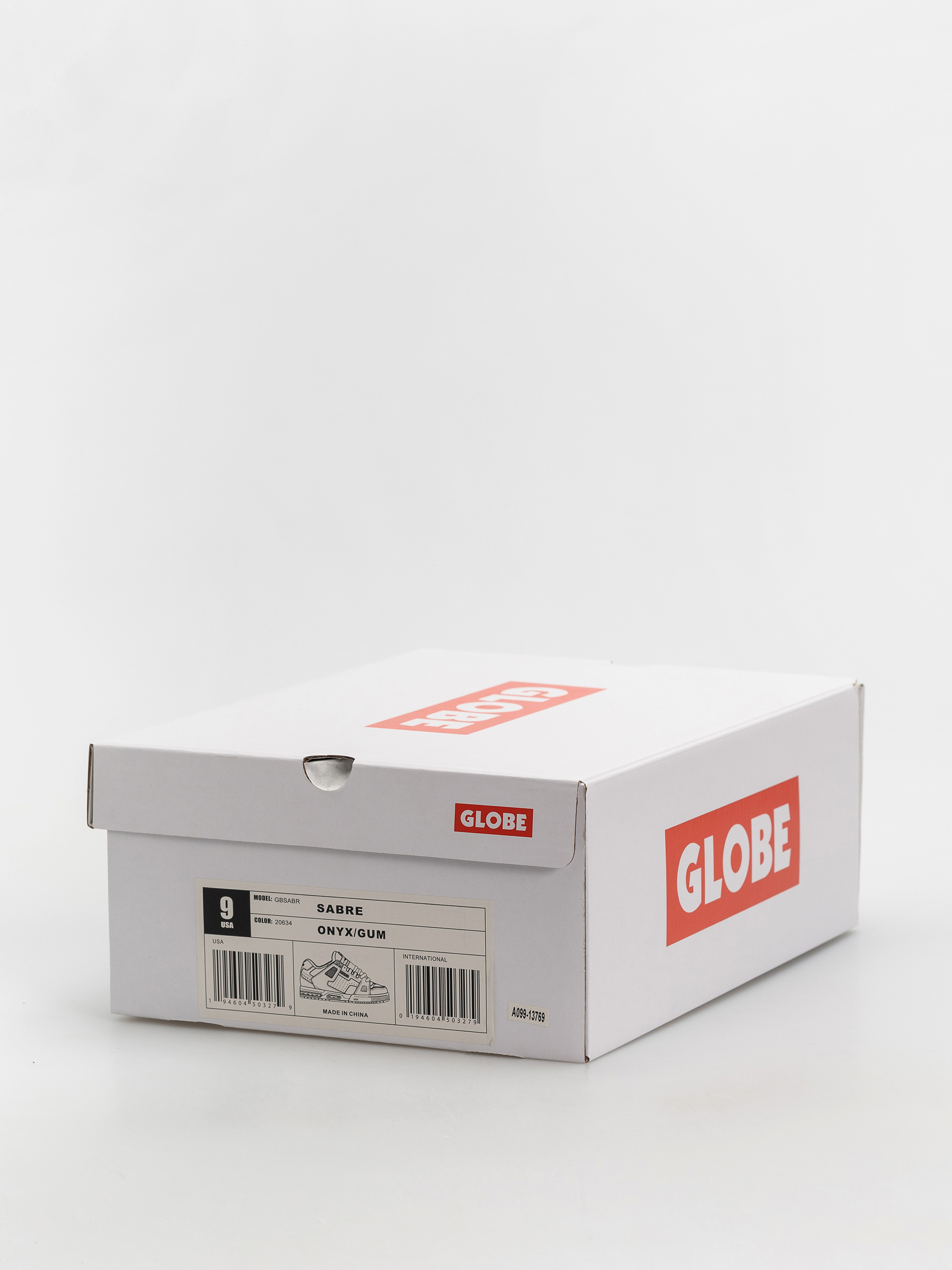 Boty Globe Sabre (onyx/gum)