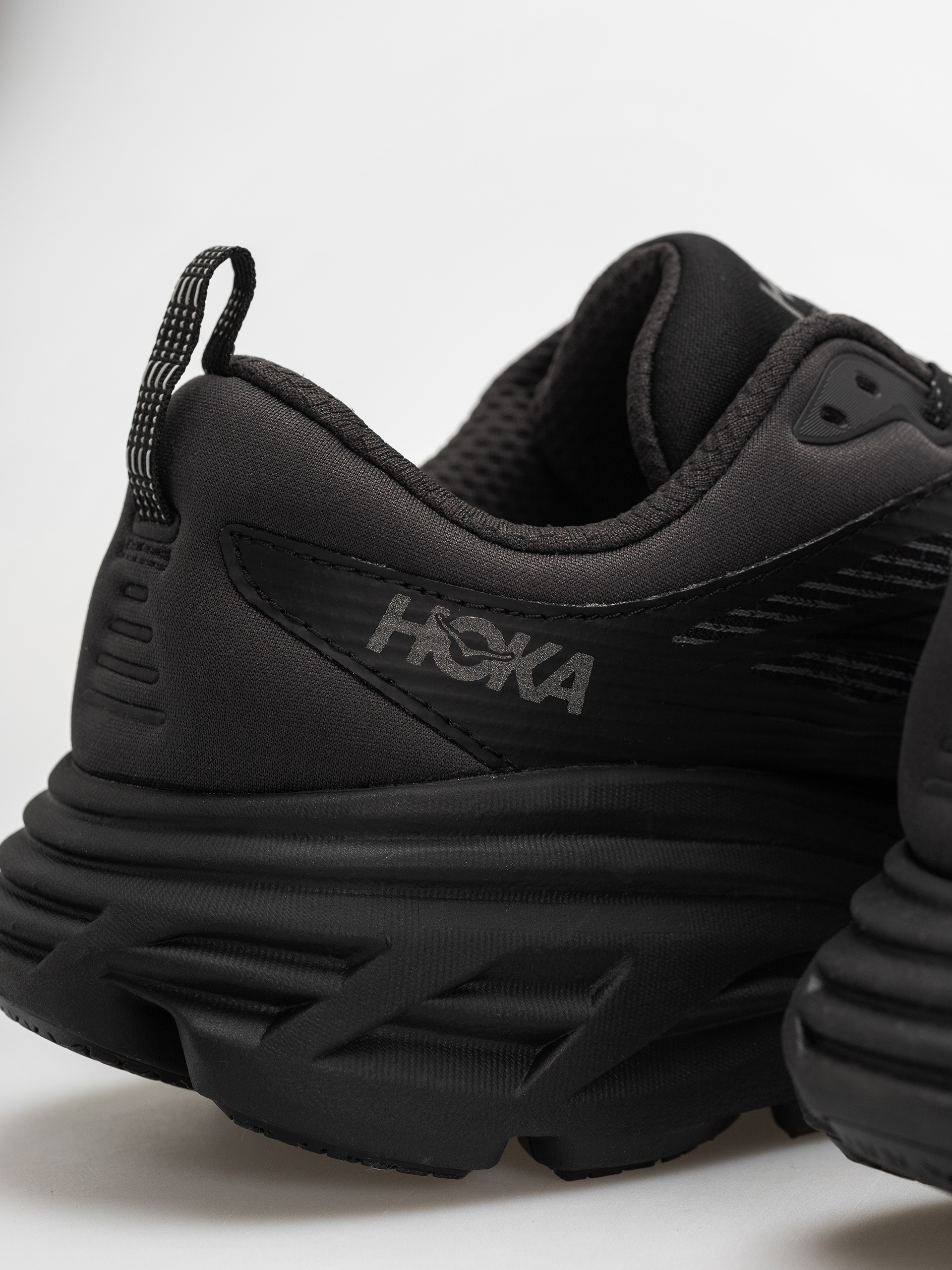 Boty Hoka Bondi 8 TS Caged (black/black)