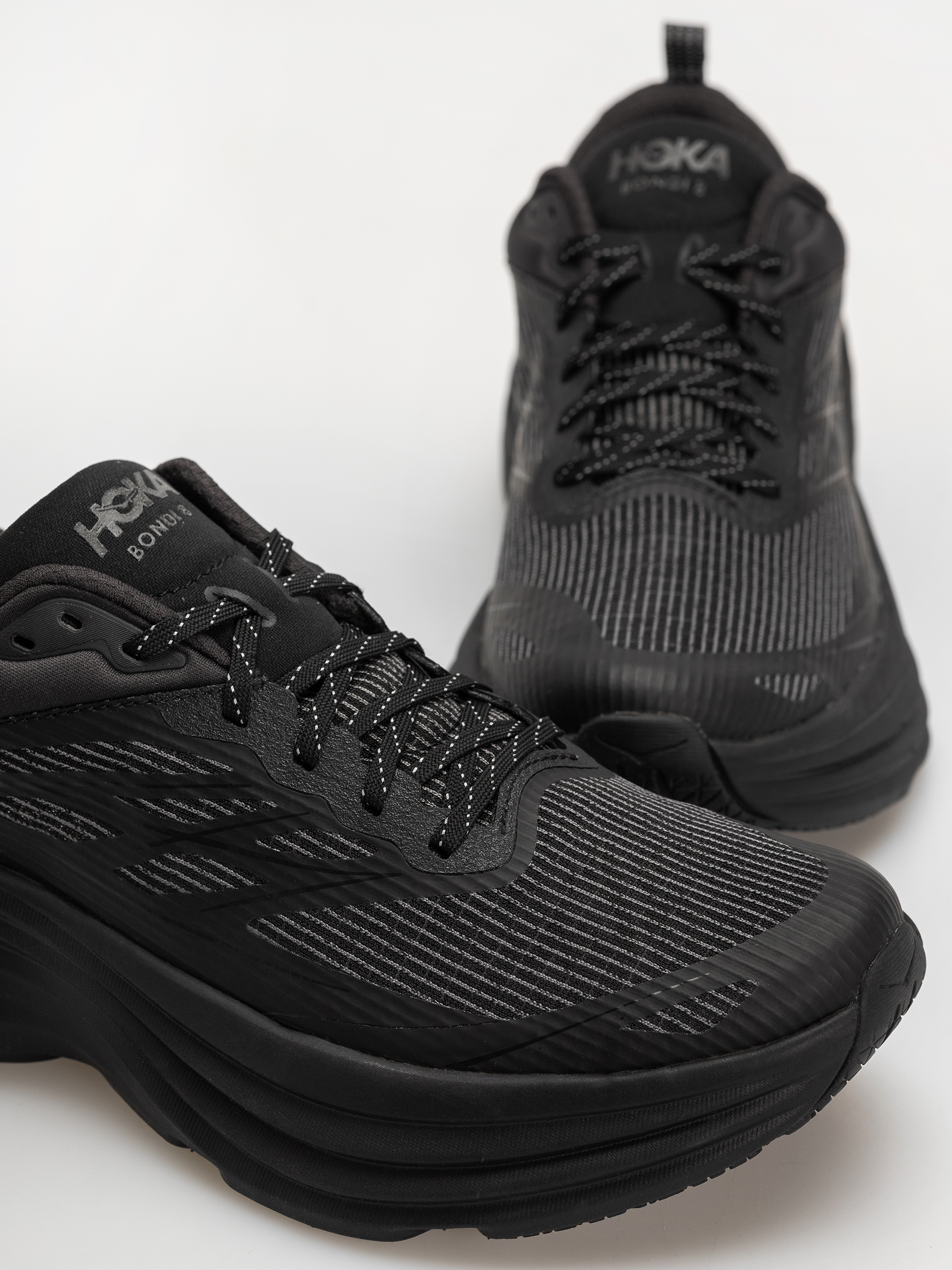 Boty Hoka Bondi 8 TS Caged (black/black)